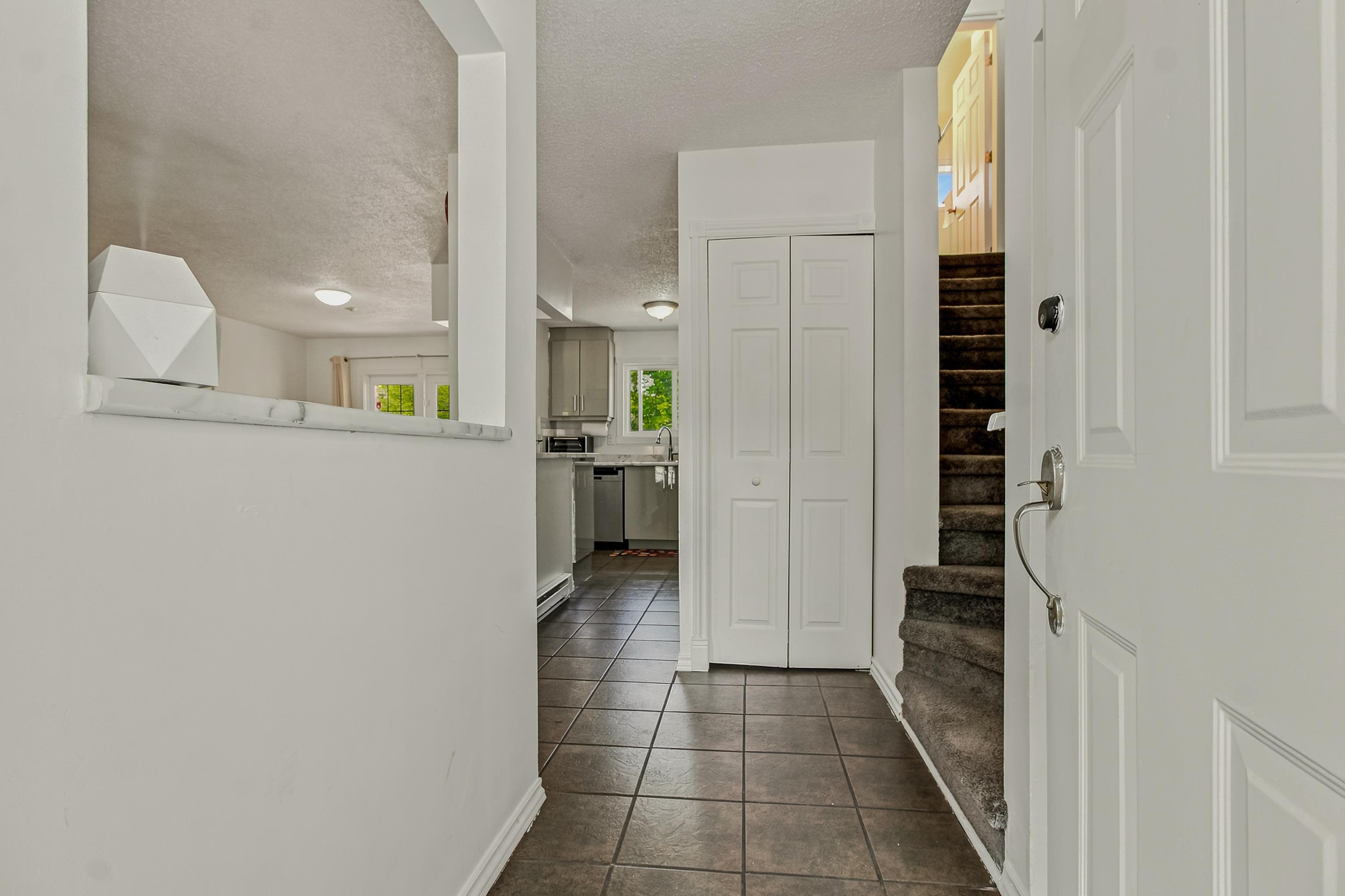 26549 32 Avenue, Langley, V4W 3E8 — photo 3