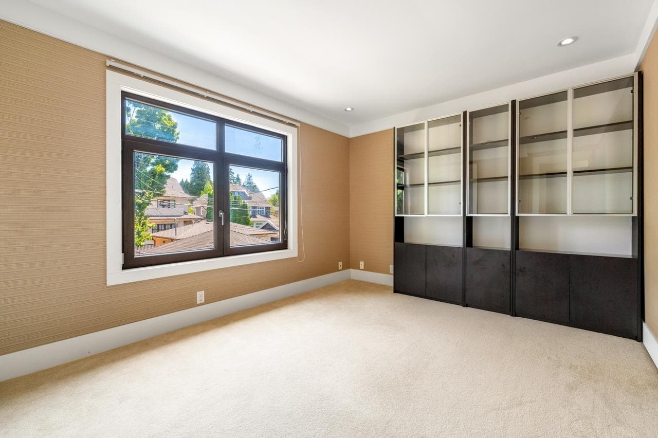 6678 Angus Drive, Vancouver, V6P 5H9 — photo 2