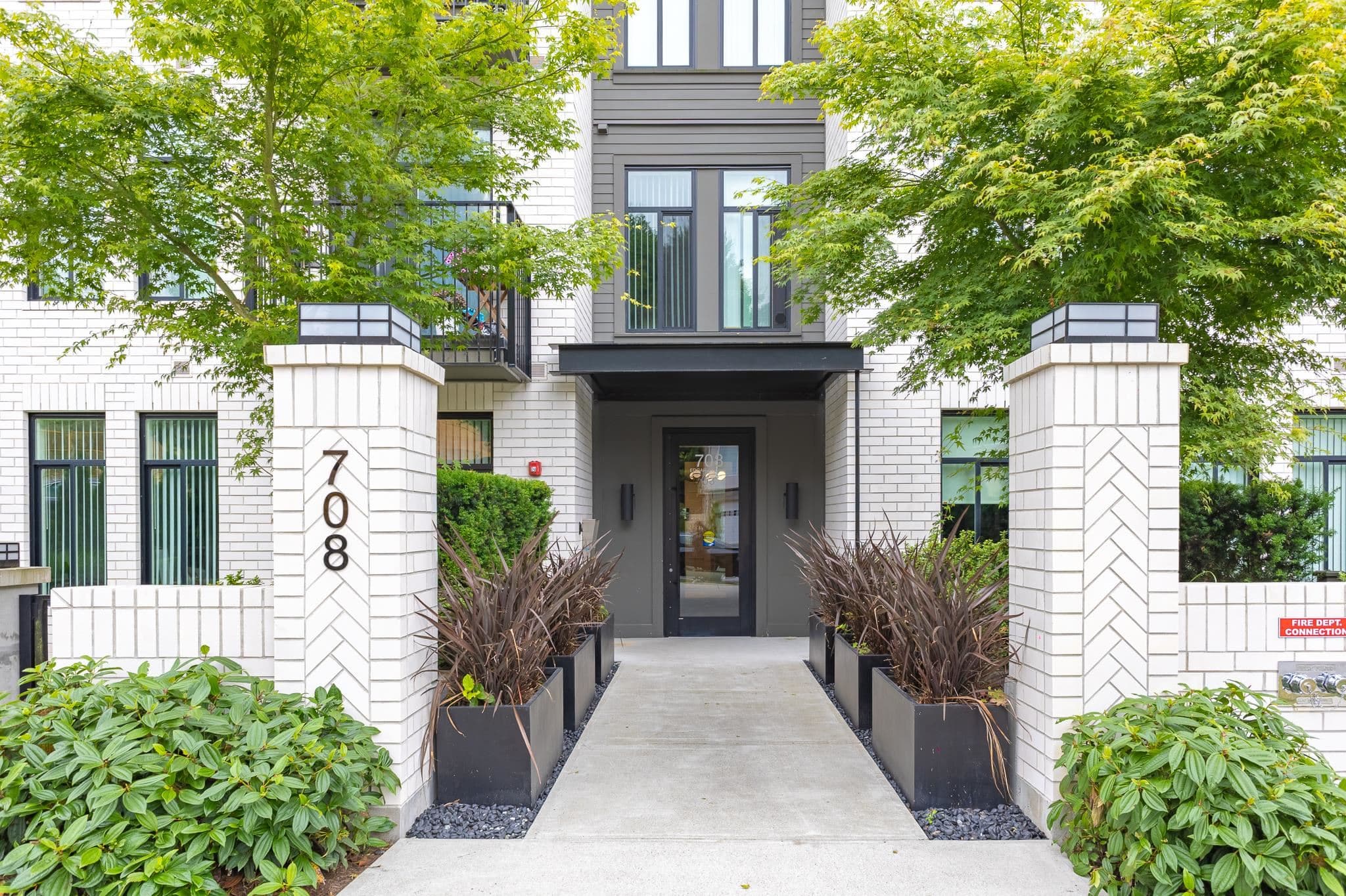 209 - 708 Edgar Avenue, Coquitlam