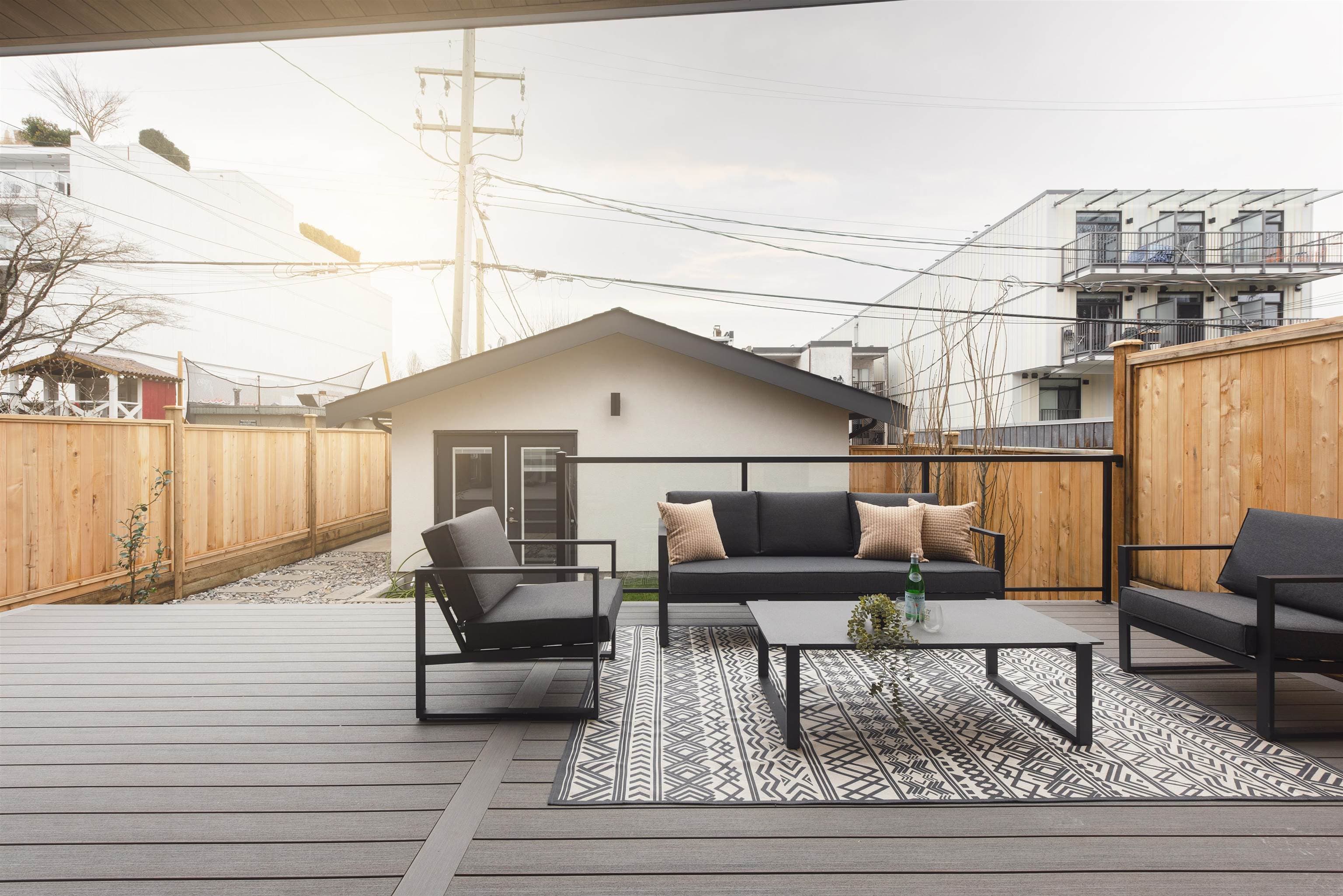 2 - 735 E 10th Avenue, Vancouver, V5T 2A8 — photo 2