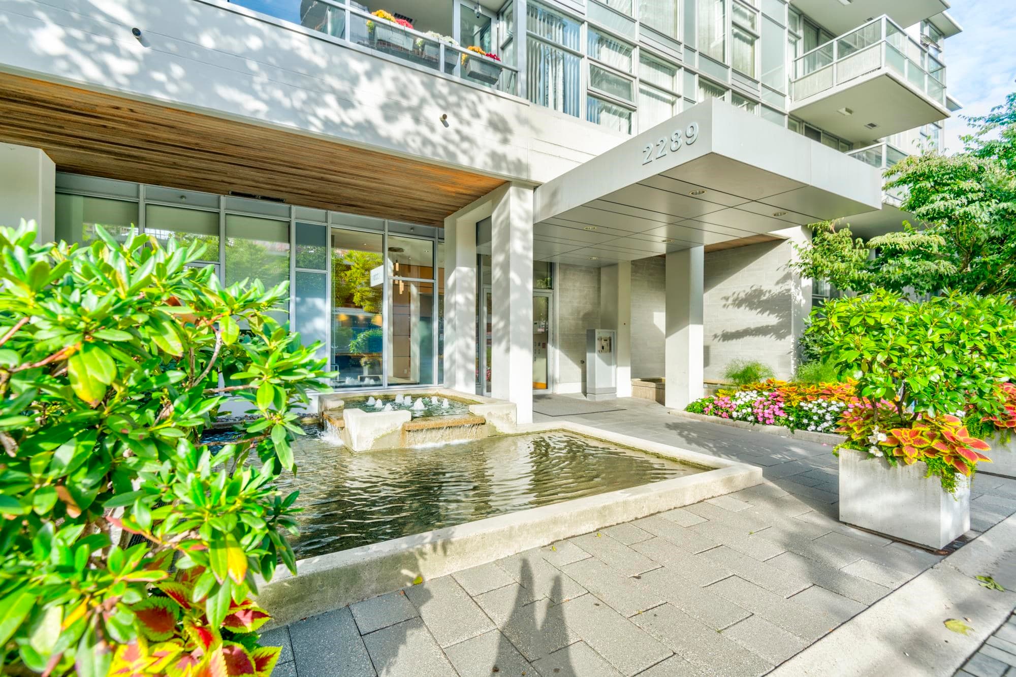 3005 - 2289 Yukon Crescent, Burnaby, V5C 0B2 — photo 4