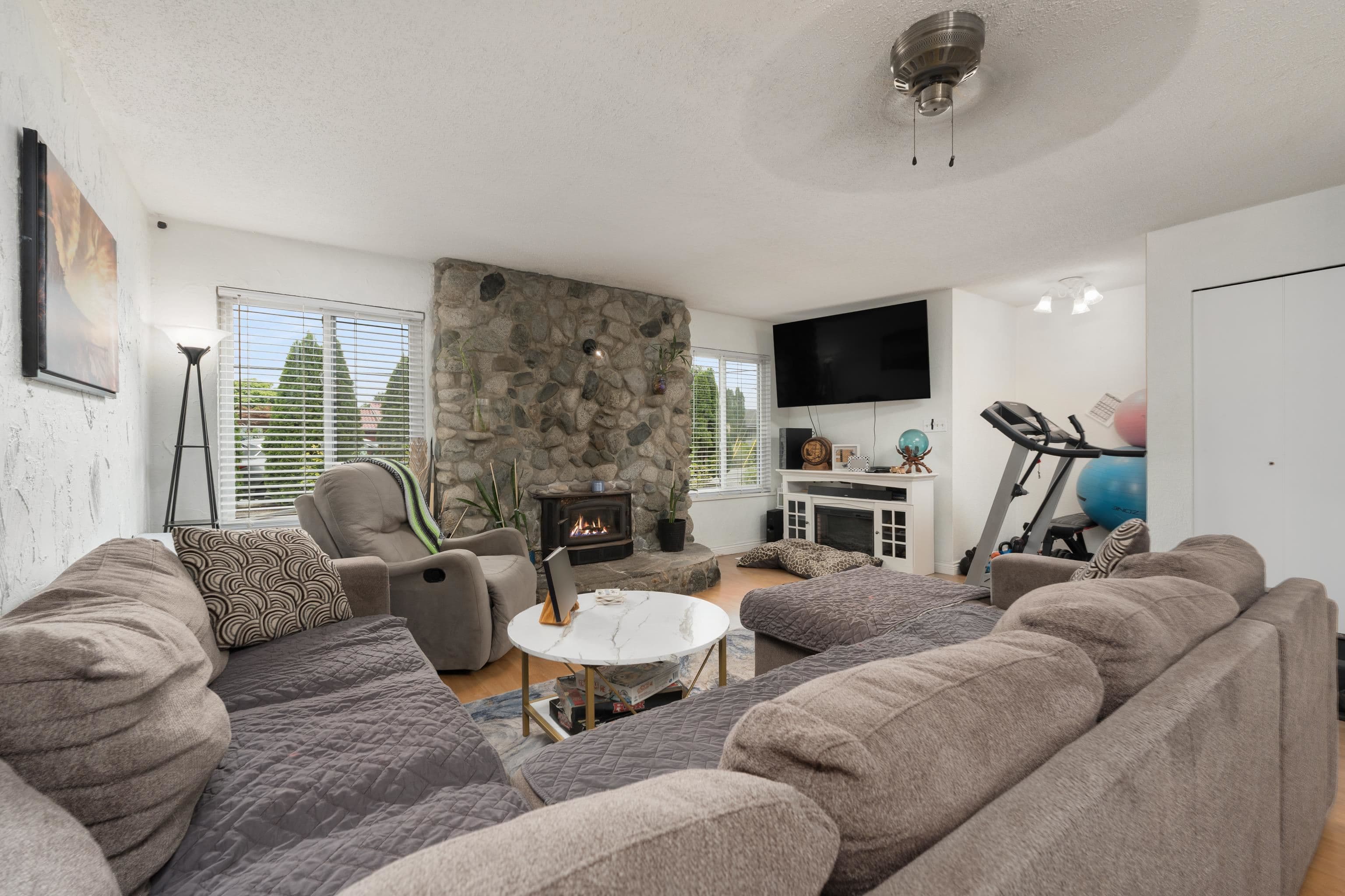 22702 123 Avenue, Maple Ridge, V2X 4E4 — photo 3
