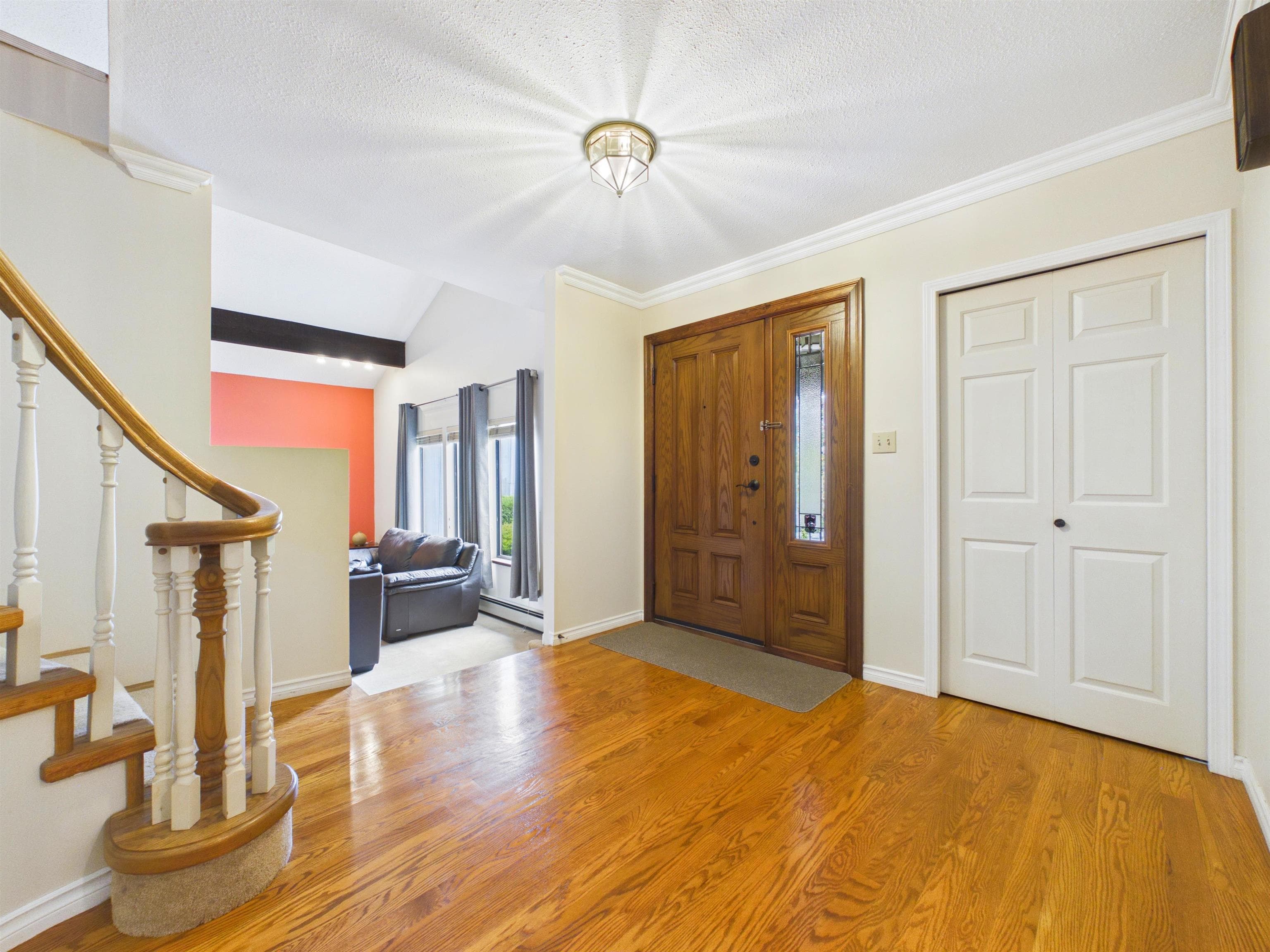 8232 Brynlor Drive, Burnaby, V5E 4C4 — photo 4