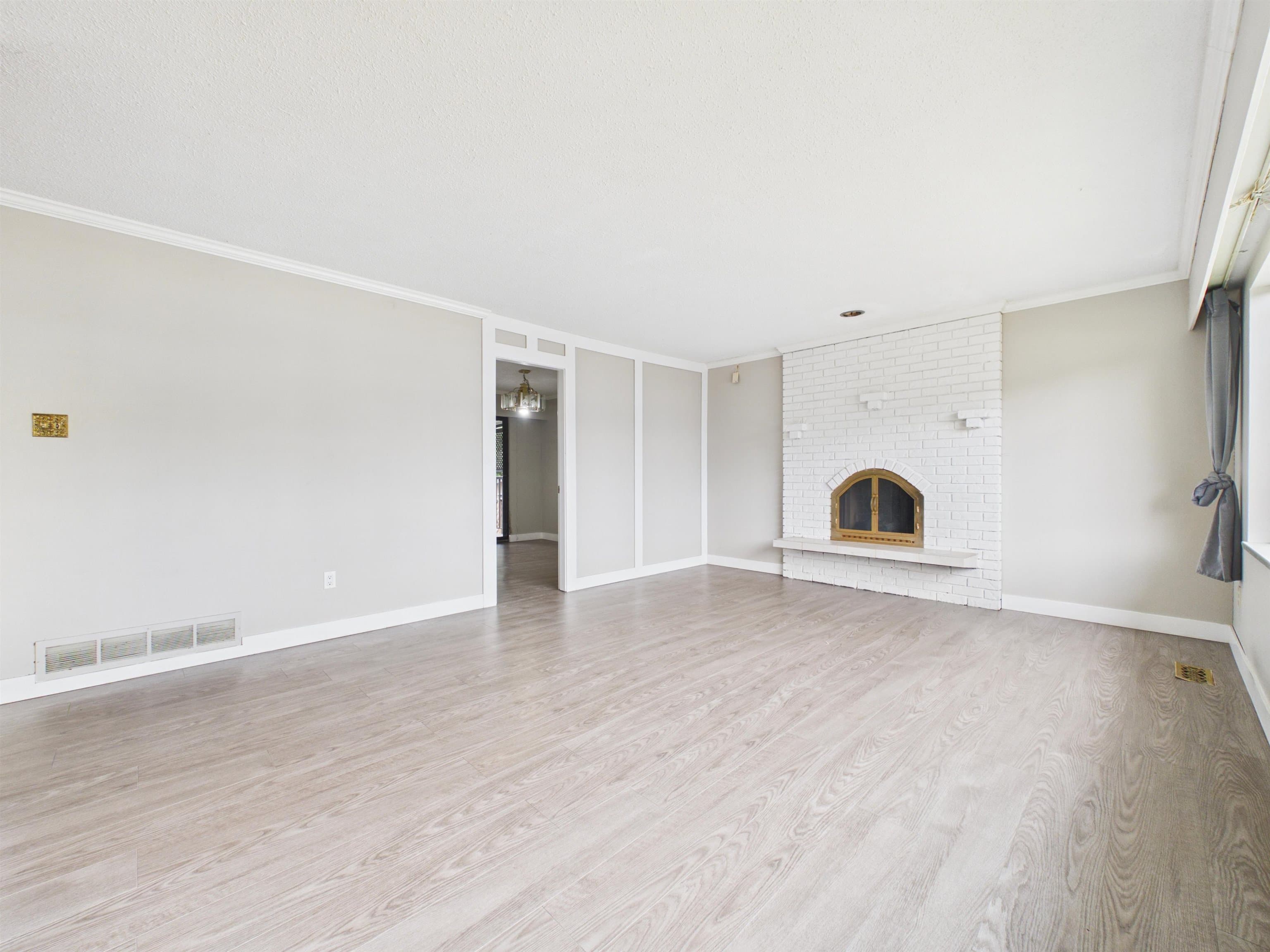 7132 Paulus Court, Burnaby, V5A 1N2 — photo 5