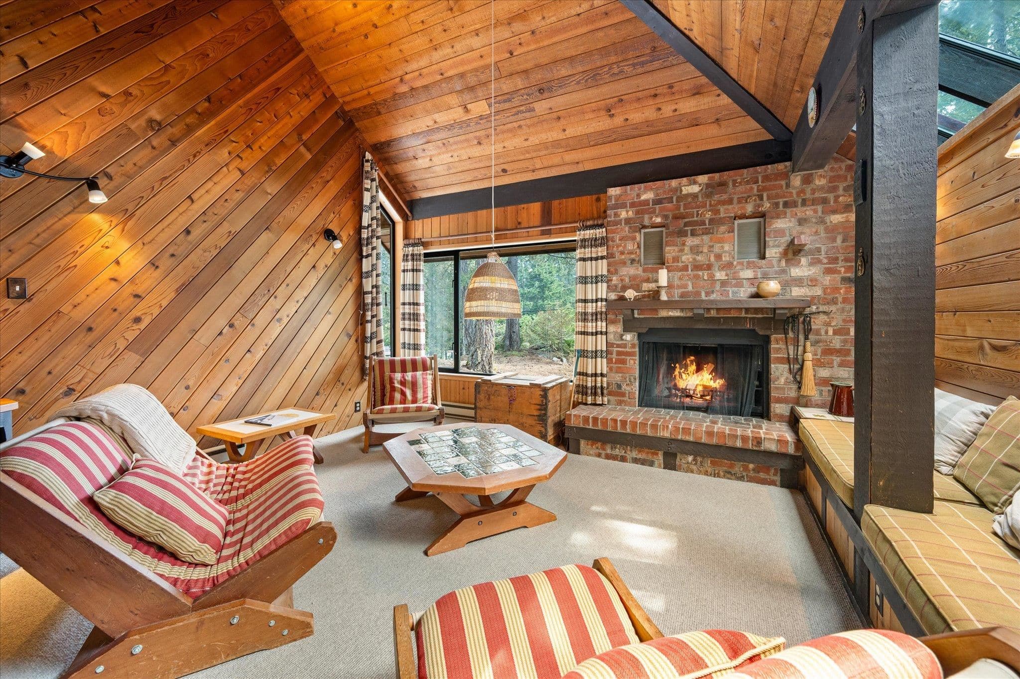 9230 Pinetree Place, Whistler, V0N 1B9 — photo 3