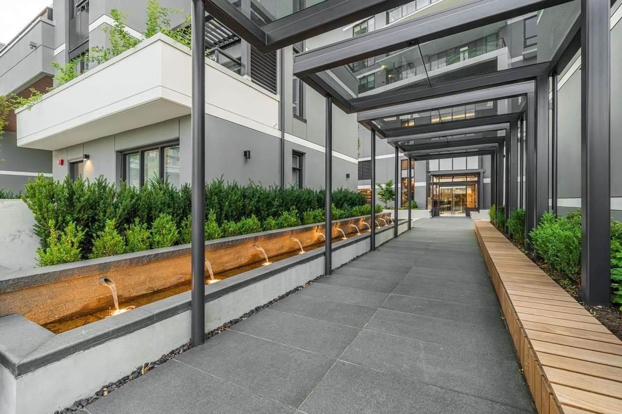 1408 - 2135 Springer Avenue, Burnaby, V5B 0C1 — photo 2