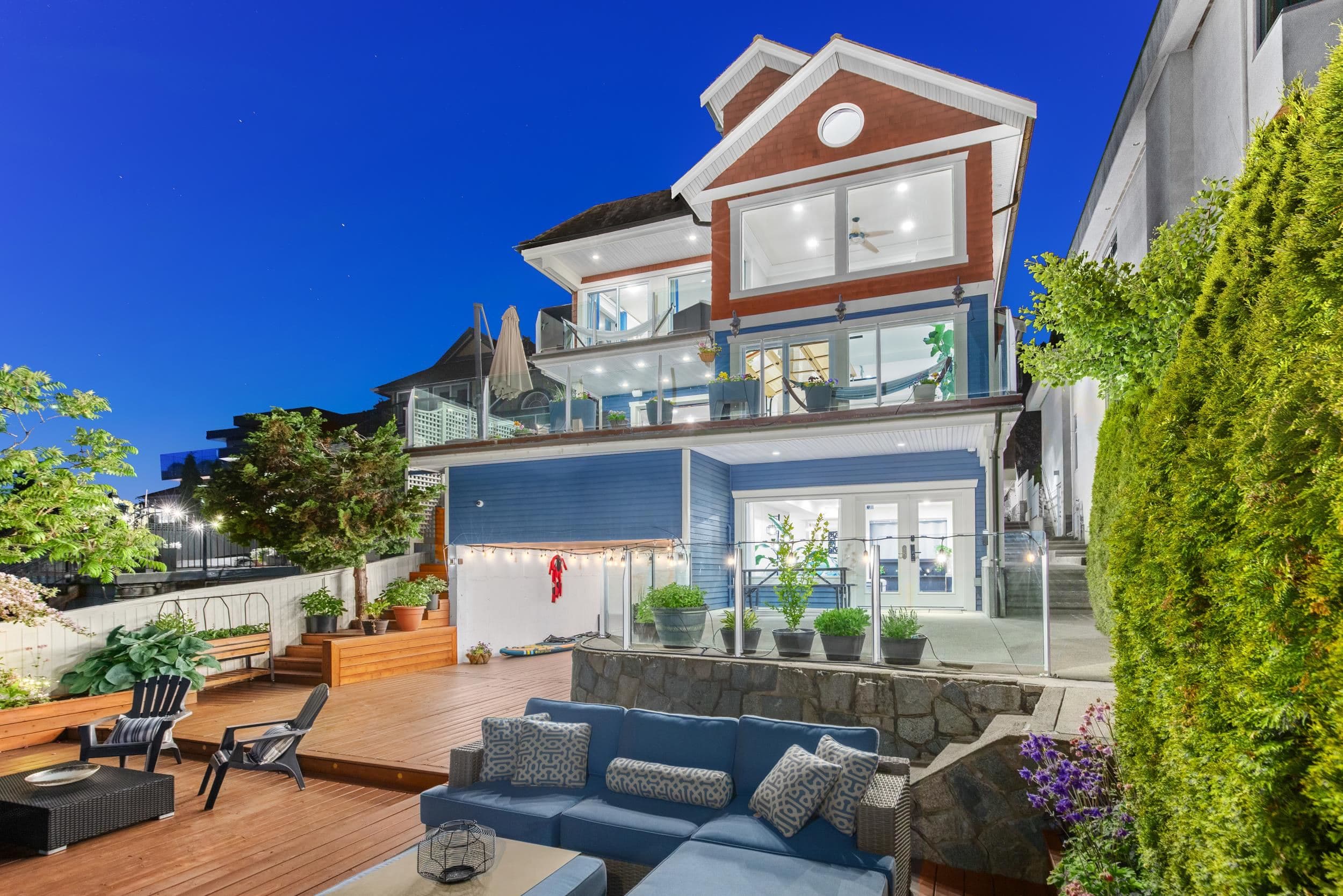 648 Alderside Road, Port Moody, V3H 3A5 — photo 2