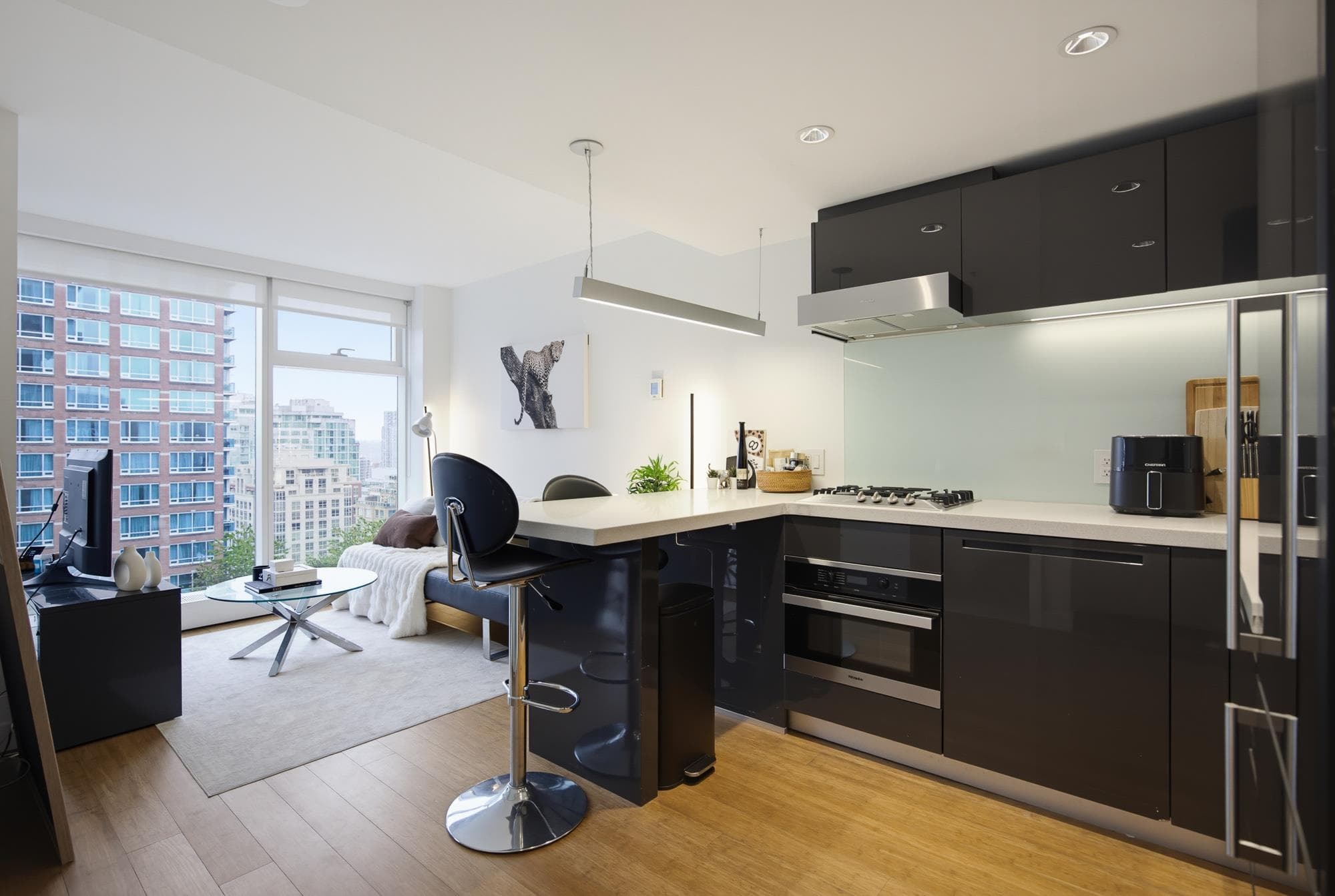 1611 - 777 Richards Street, Vancouver