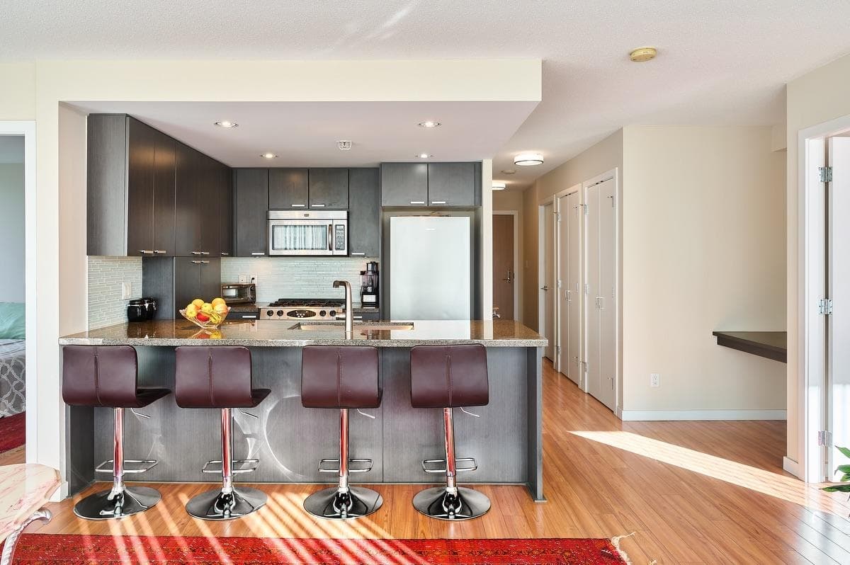 805 - 2232 Douglas Road, Burnaby