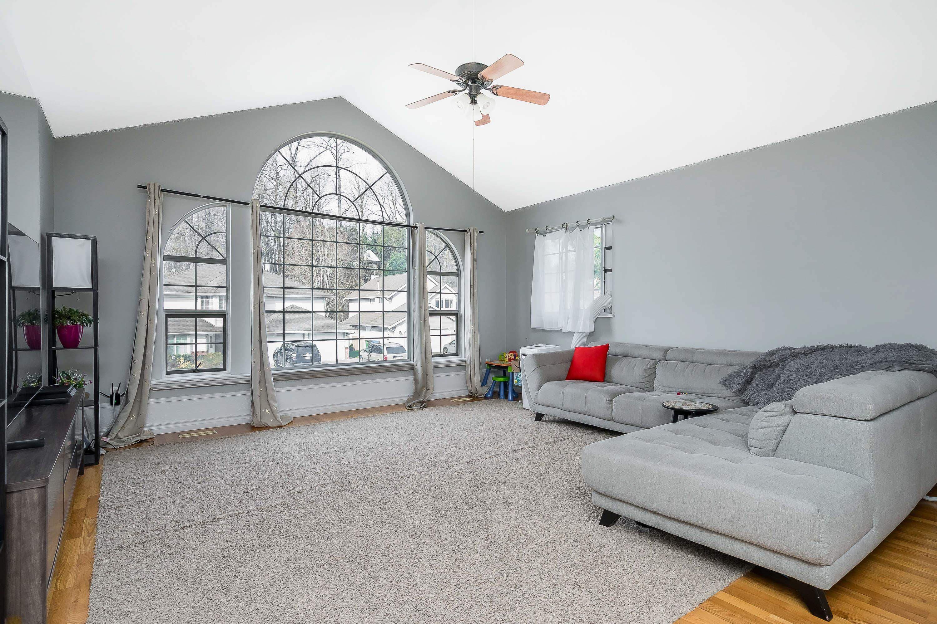 32958 Harwood Place, Abbotsford, V2S 7C2 — photo 5