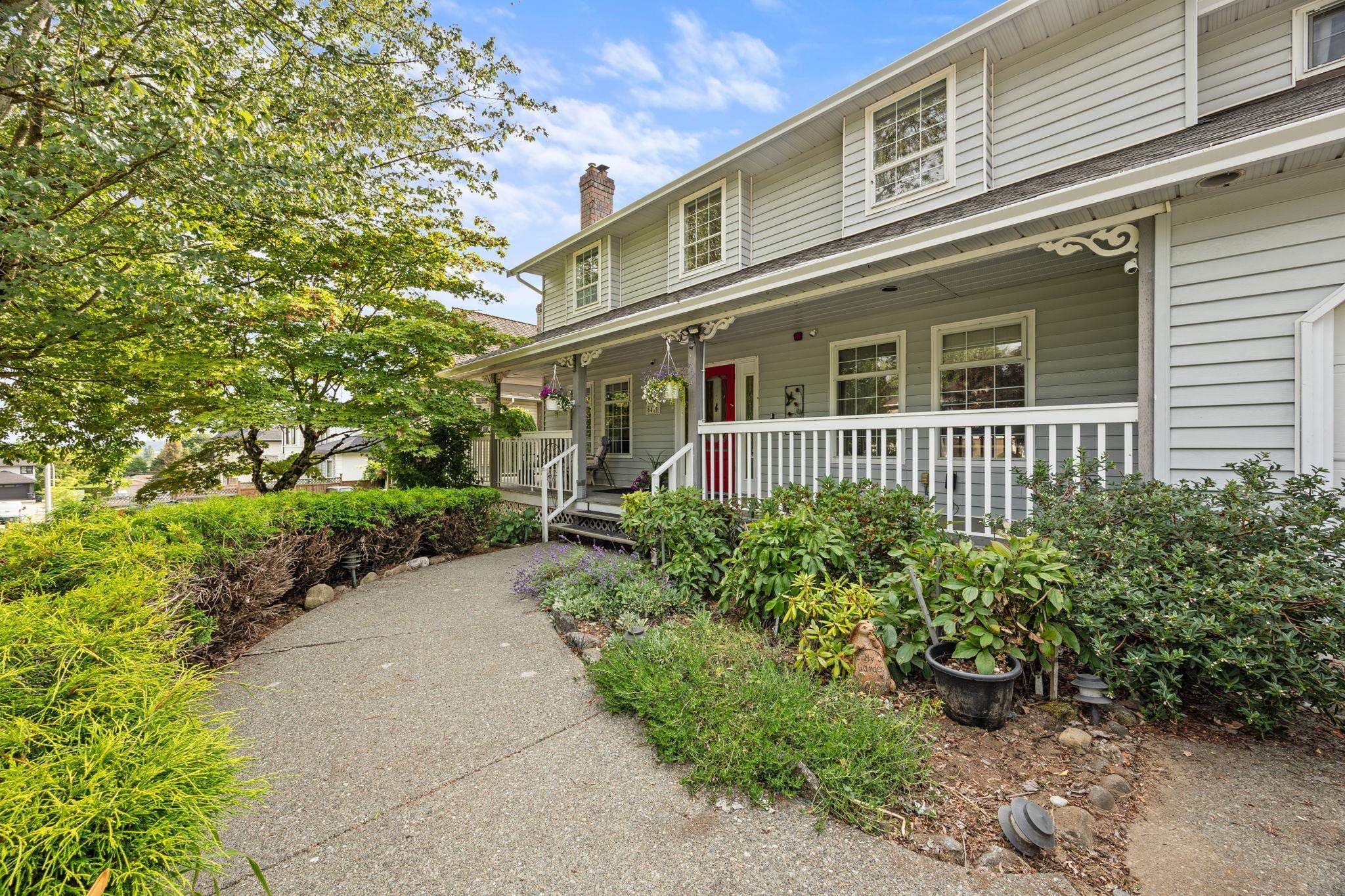 5455 184a Street, Surrey, V3S 8L4 — photo 2