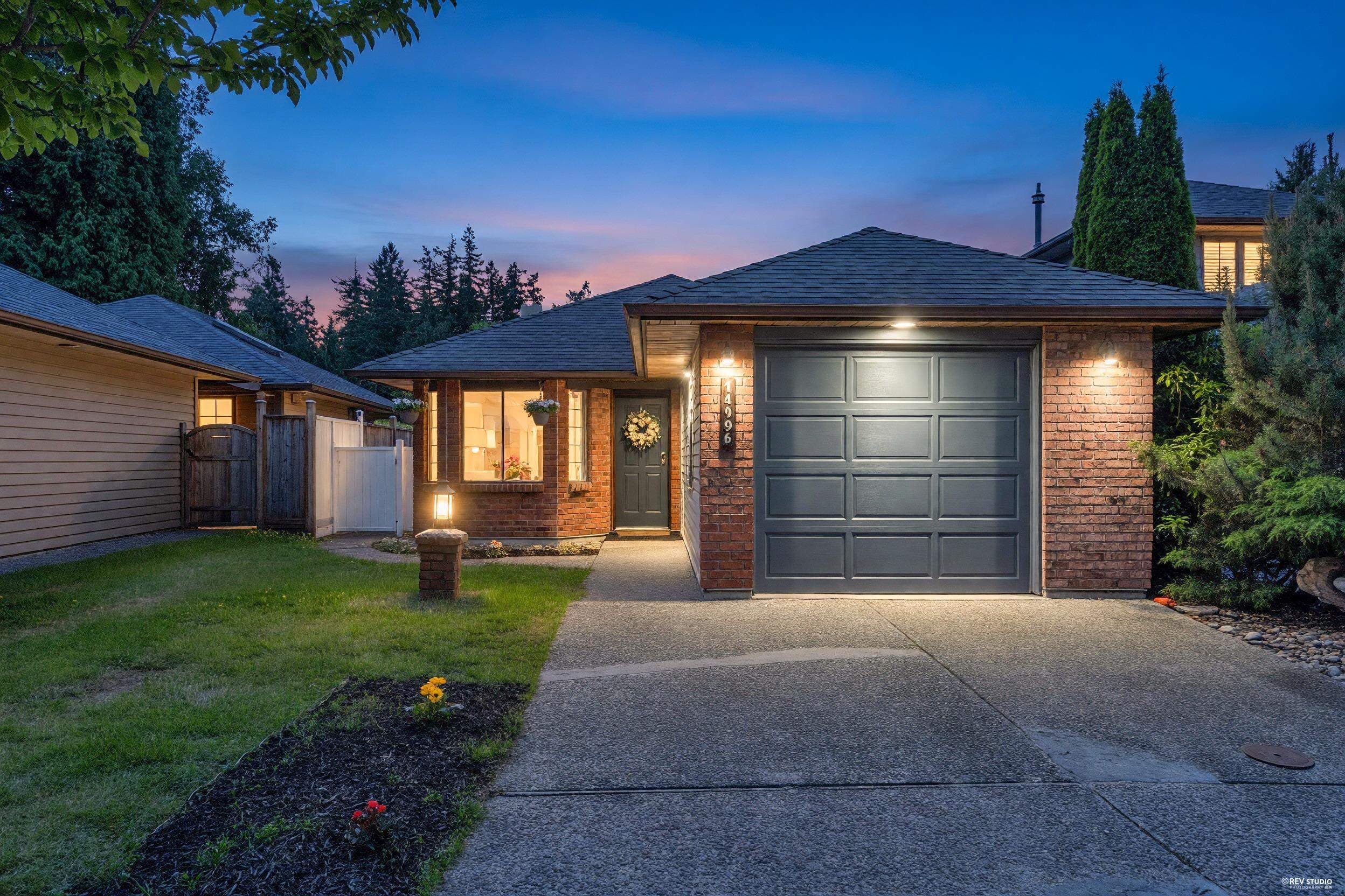 14996 Southmere Close, Surrey, V4A 7T6 — photo 1