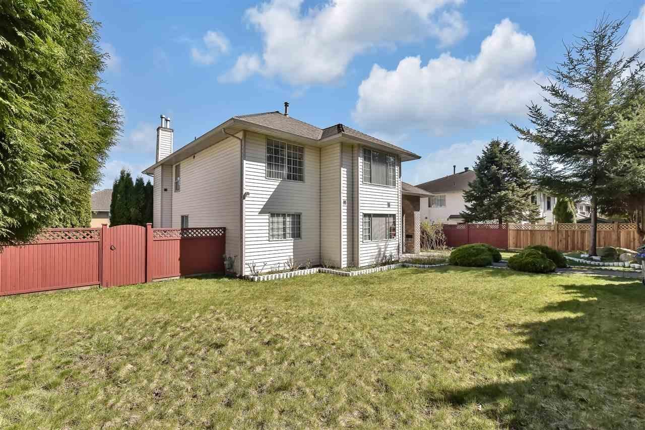9256 152 Street, Surrey, V3R 4G2 — photo 2