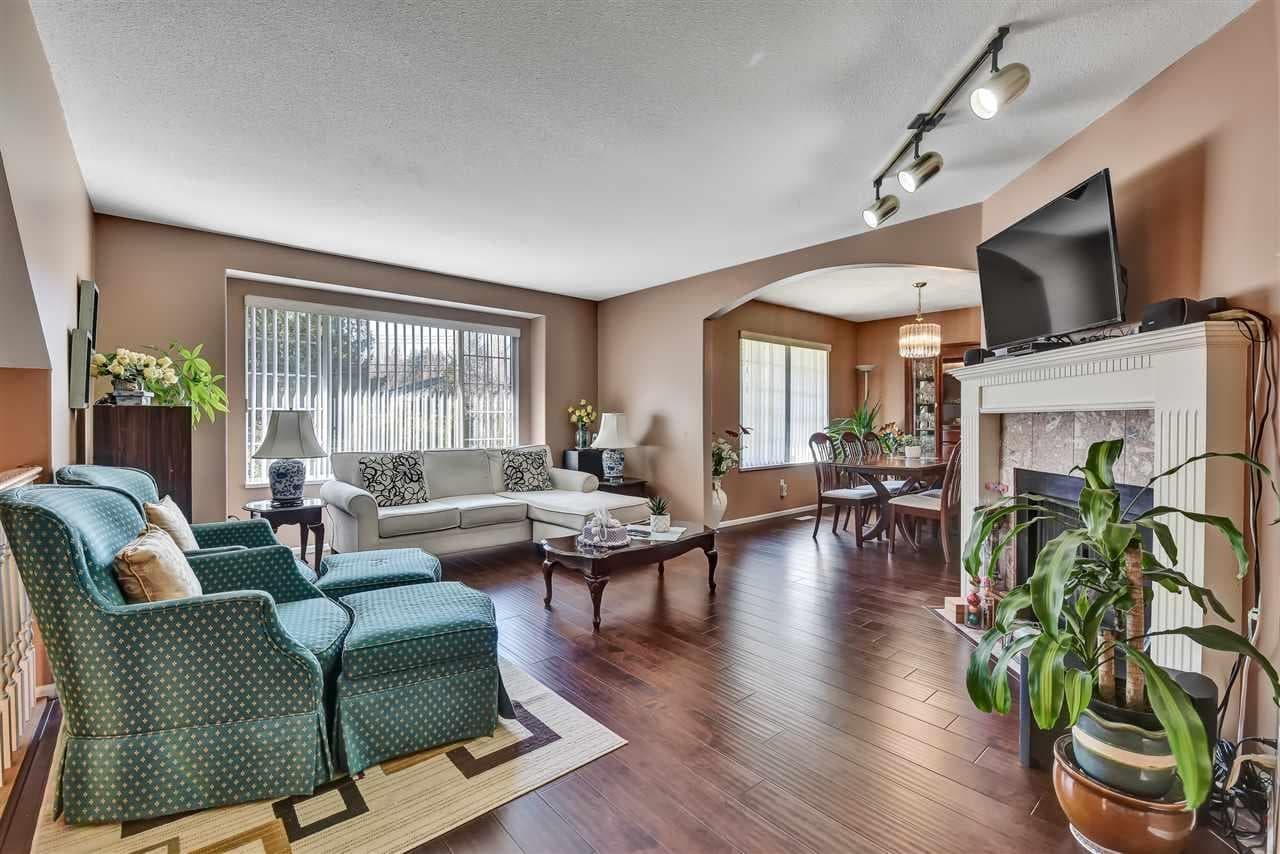 9256 152 Street, Surrey, V3R 4G2 — photo 4