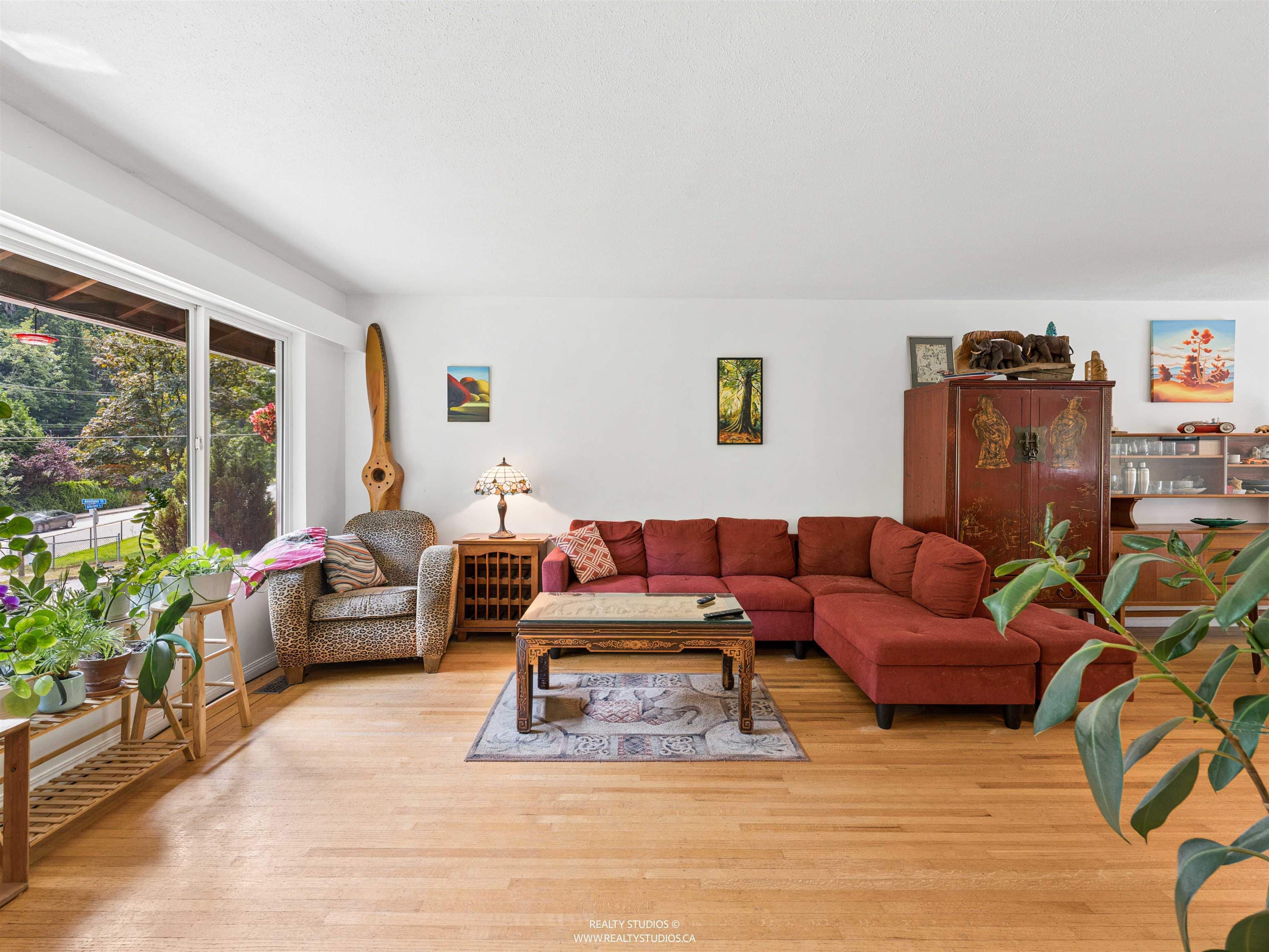 1525 Avonlynn Crescent, North Vancouver, V7J 2V2 — photo 3