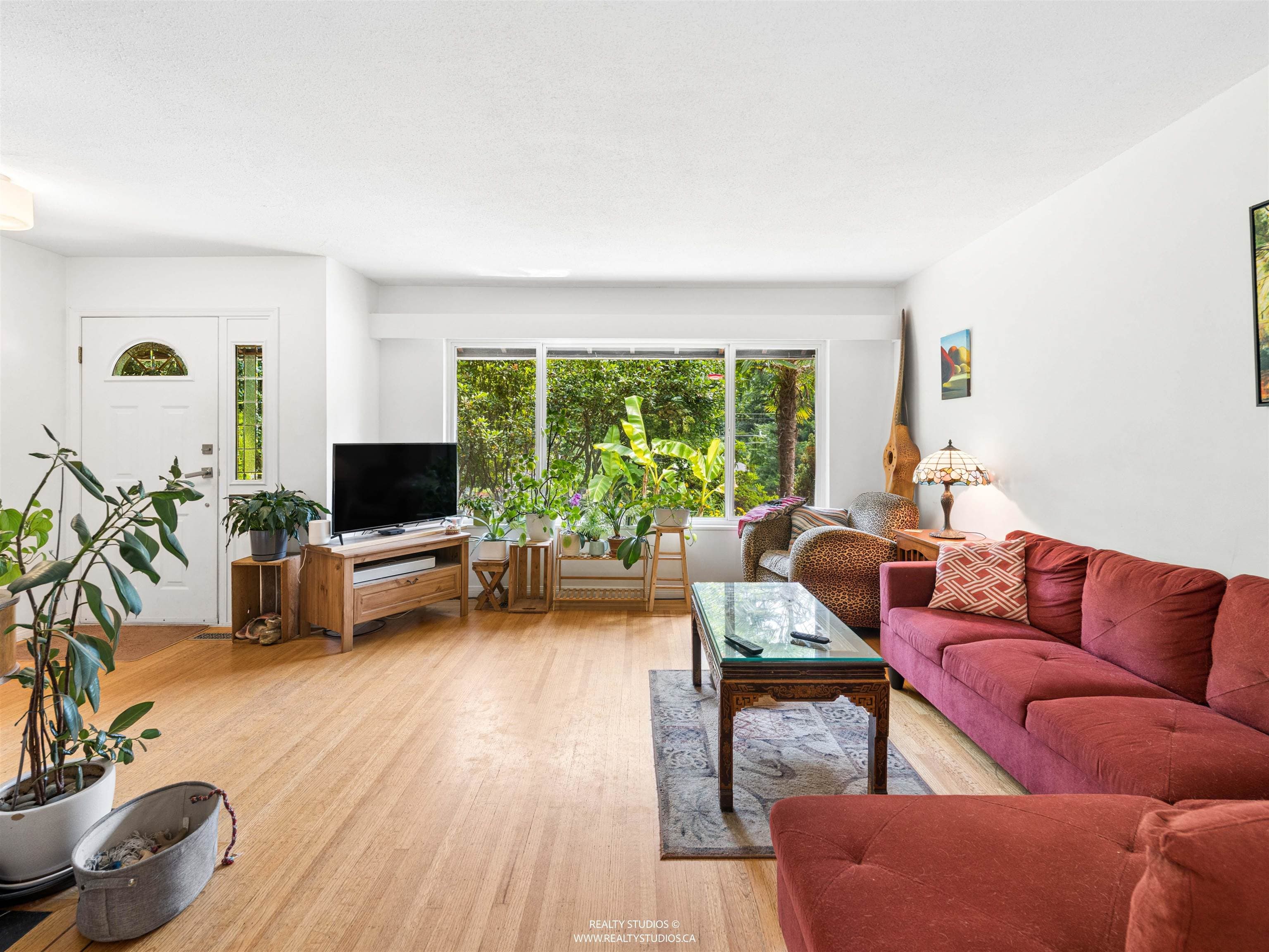 1525 Avonlynn Crescent, North Vancouver, V7J 2V2 — photo 4