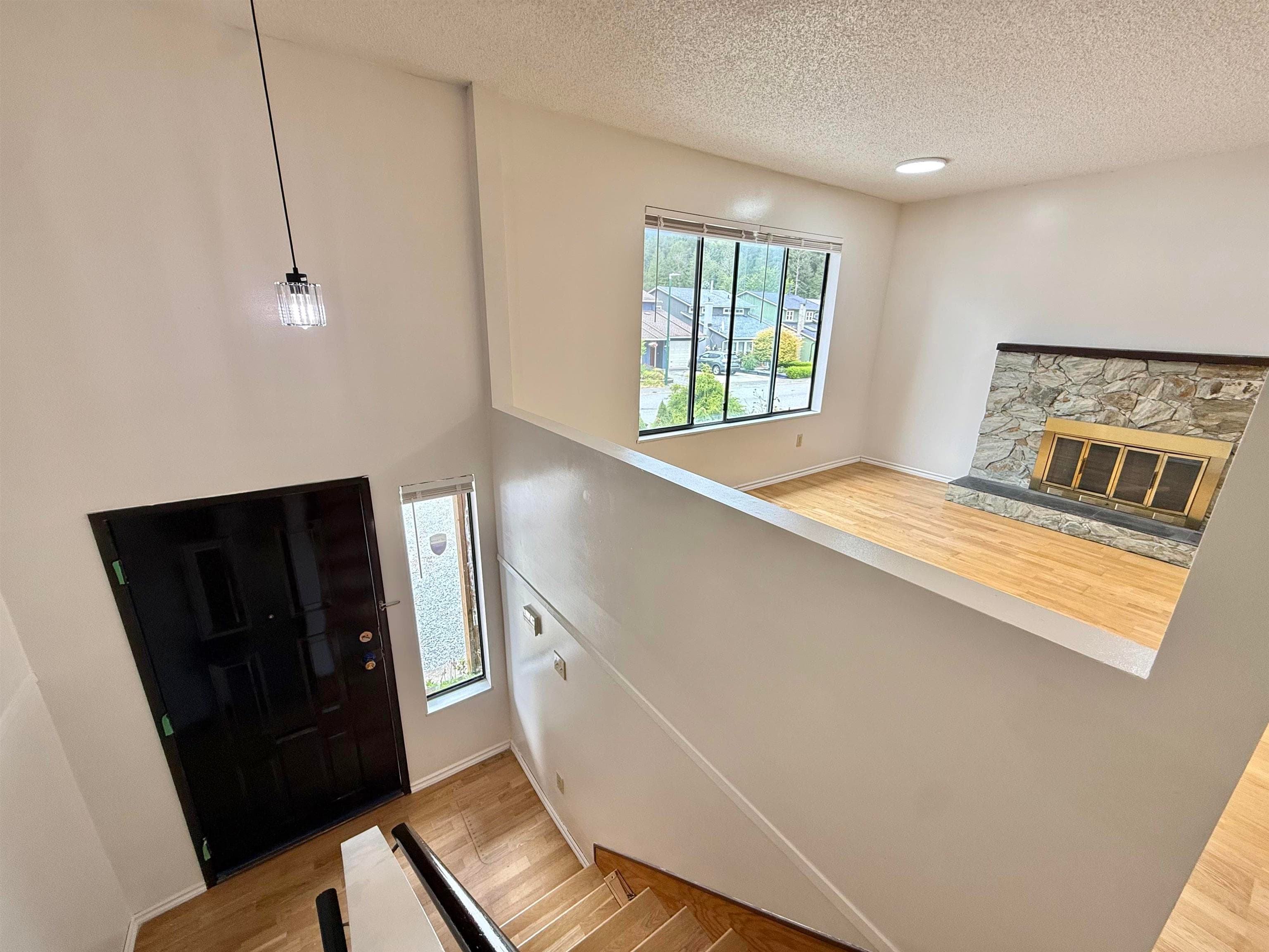 3220 Harwood Avenue, Coquitlam, V3E 1T8 — photo 4