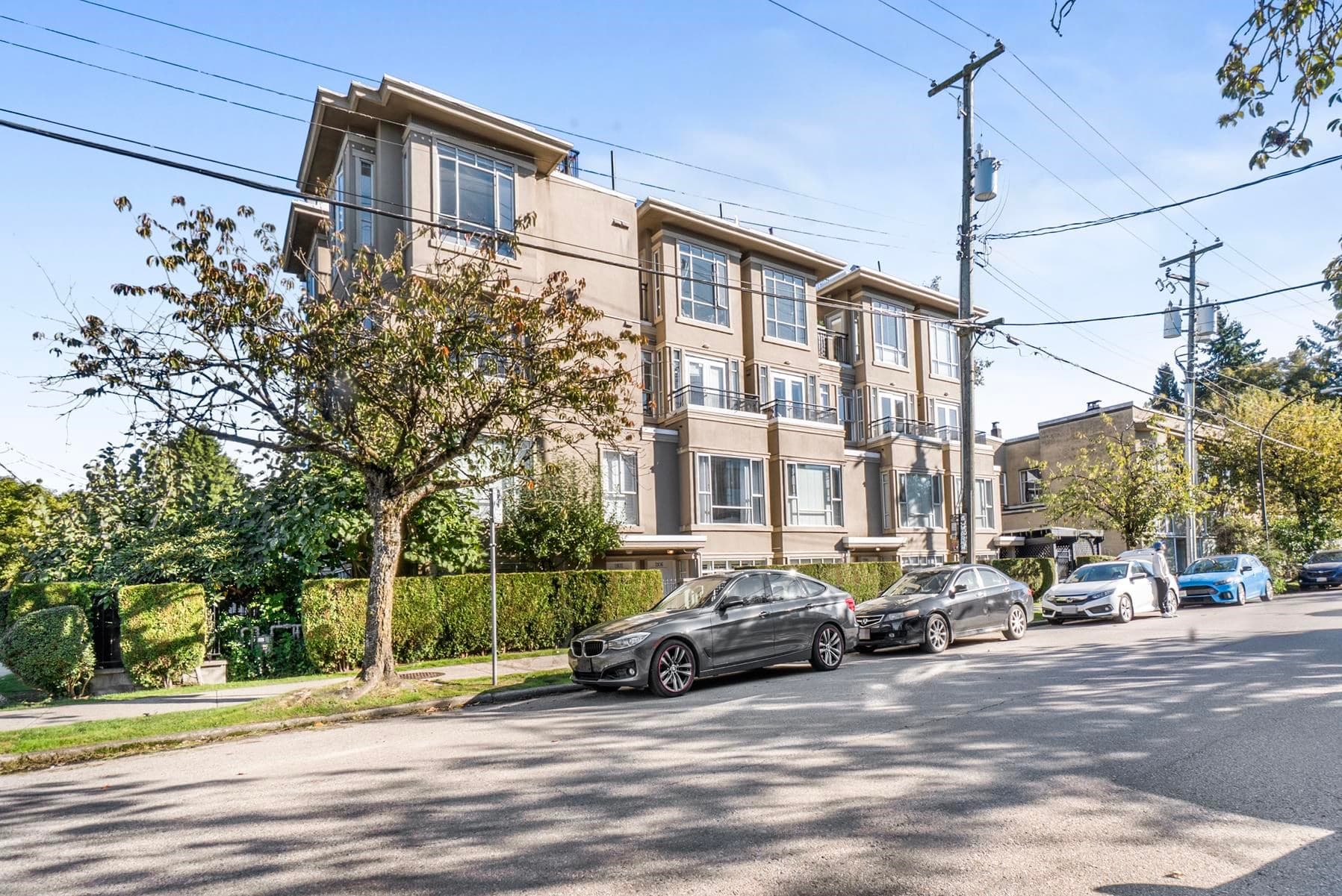 2106 Yew Street, Vancouver