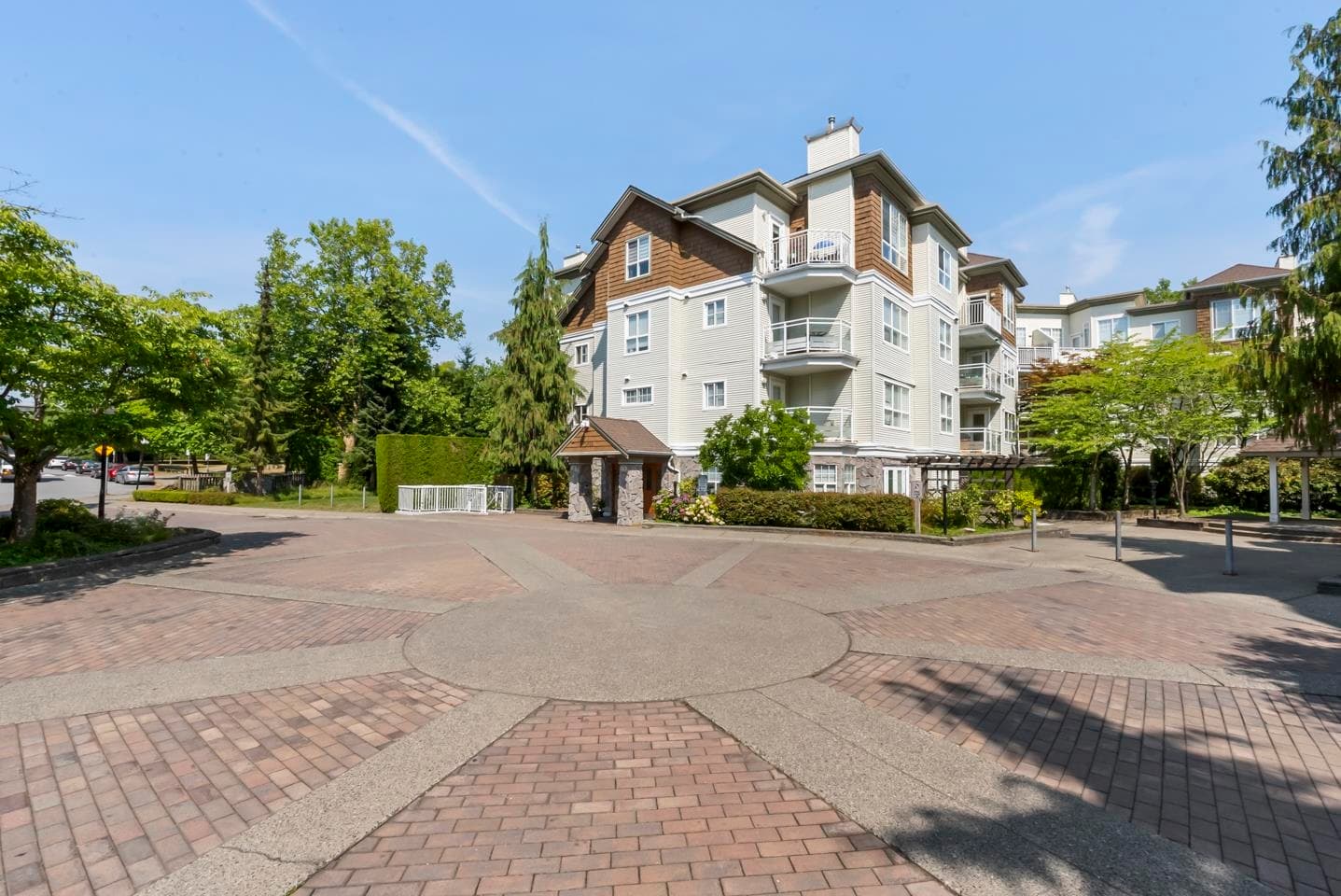 407 - 10188 155th Street, Surrey, V3R 0R6 — photo 1