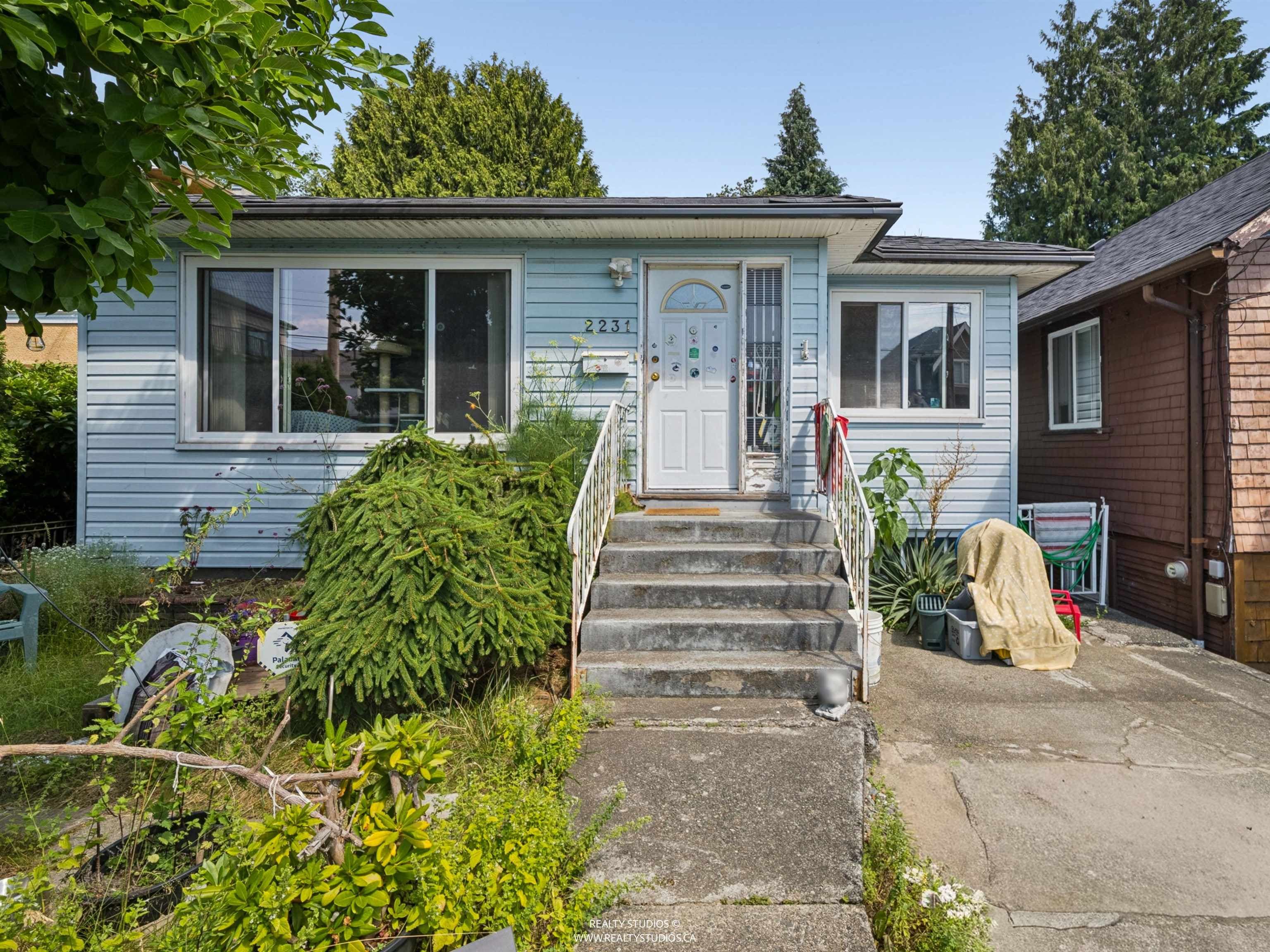 2231 E 25th Avenue, Vancouver, V5N 2V7 — photo 1