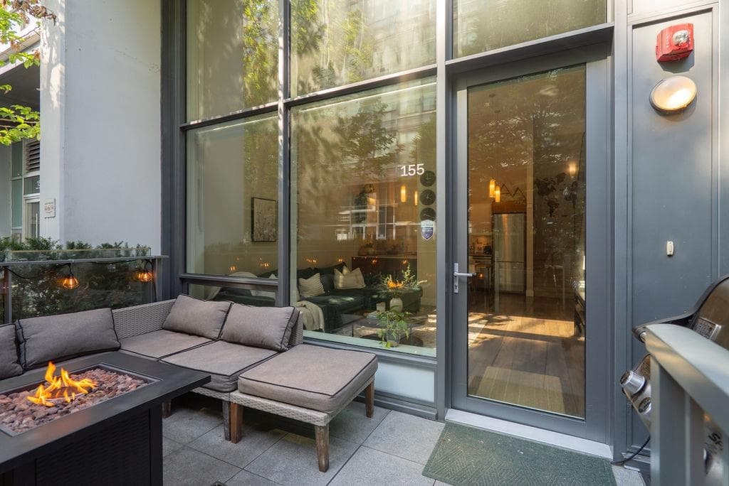 155 W 2nd Avenue, Vancouver, V5Y 0L8 — photo 2