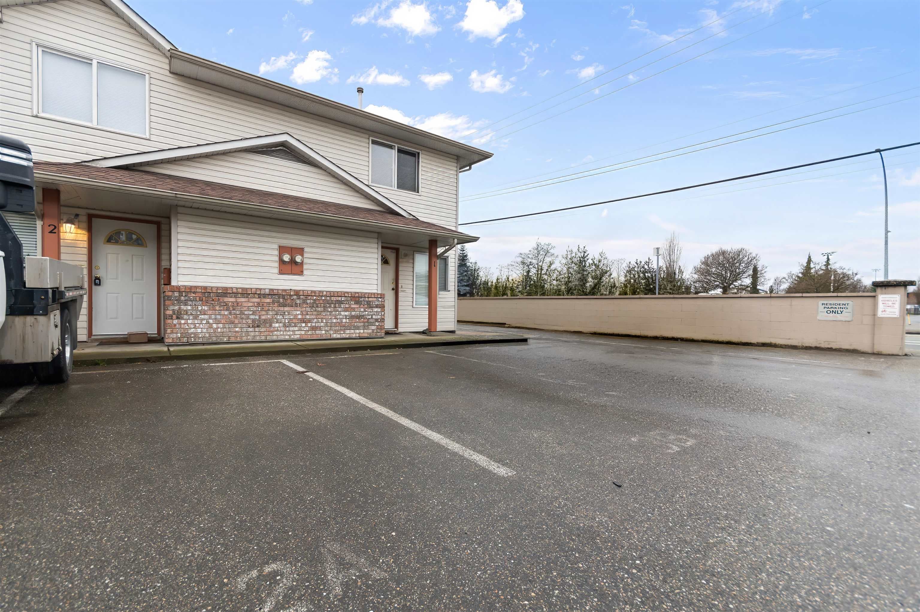 1 - 9206 Corbould Street, Chilliwack, V2P 4A5 — photo 1