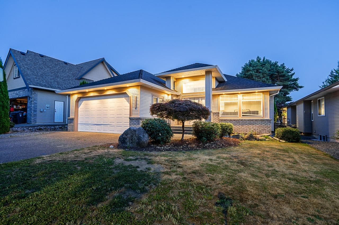 26880 25a Avenue, Langley, V4W 4A2 — photo 2