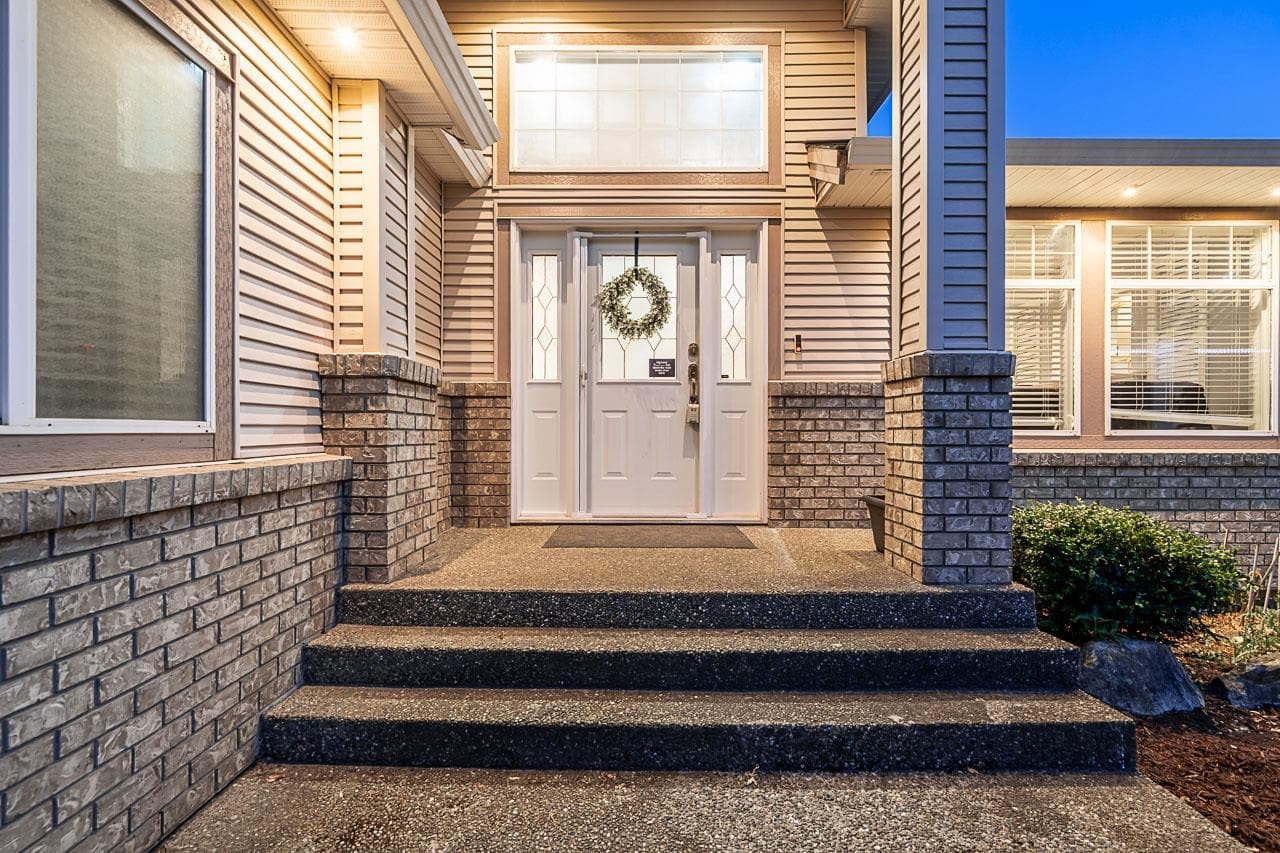 26880 25a Avenue, Langley, V4W 4A2 — photo 4