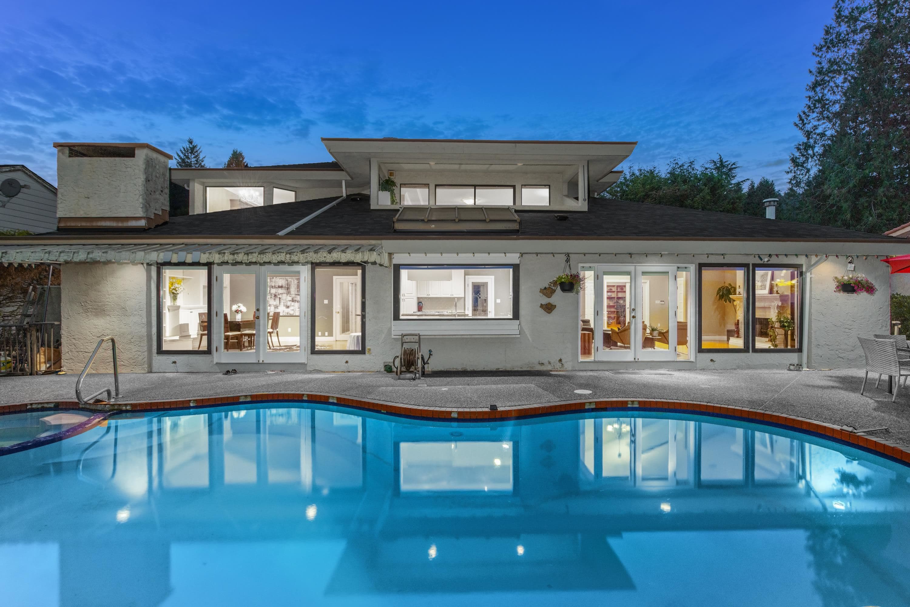 1285 Chartwell Crescent, West Vancouver, V7S 2P9 — photo 1