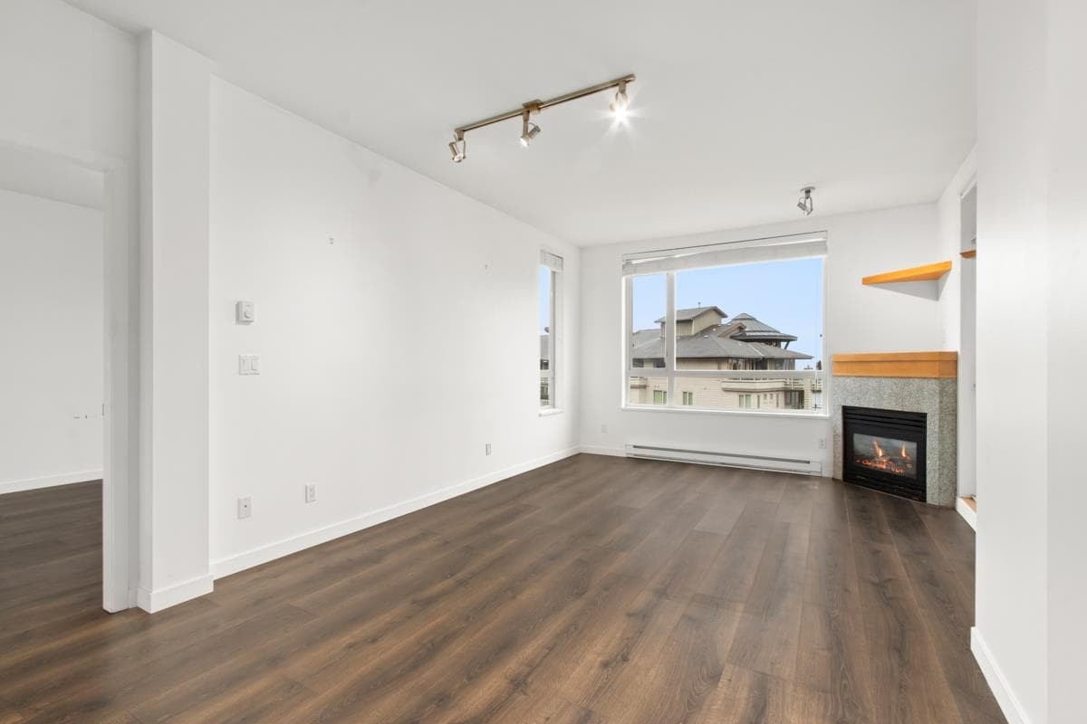 405 - 580 Raven Woods Drive, North Vancouver, V7G 2T3 — photo 5