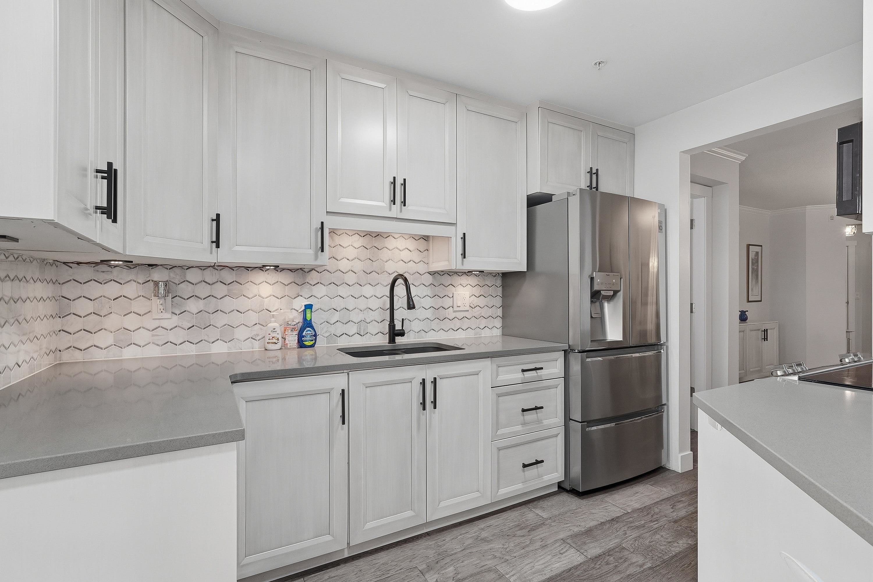 114 - 15155 22 Avenue, Surrey, V4A 9T4 — photo 5