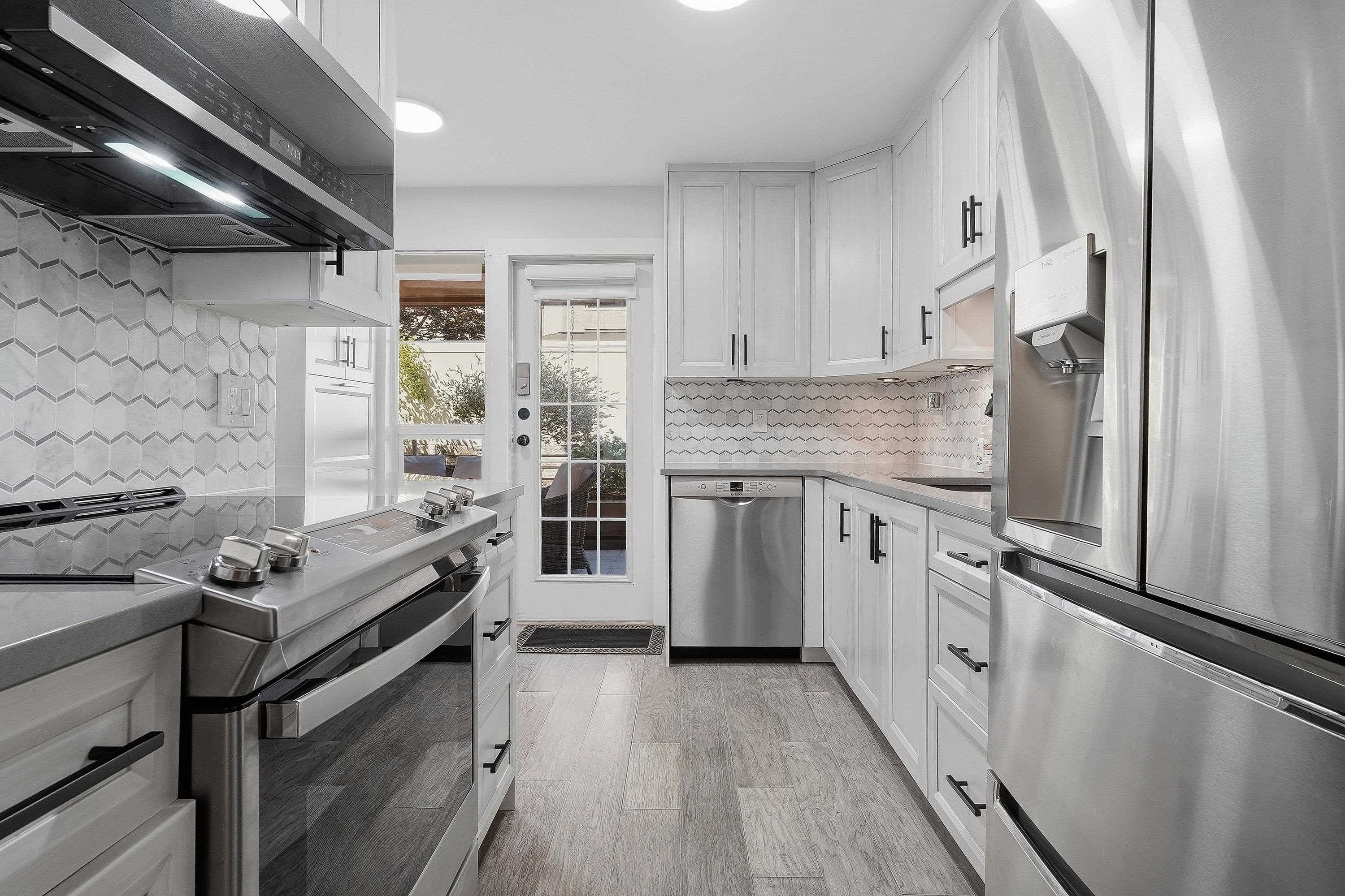 114 - 15155 22 Avenue, Surrey, V4A 9T4 — photo 4
