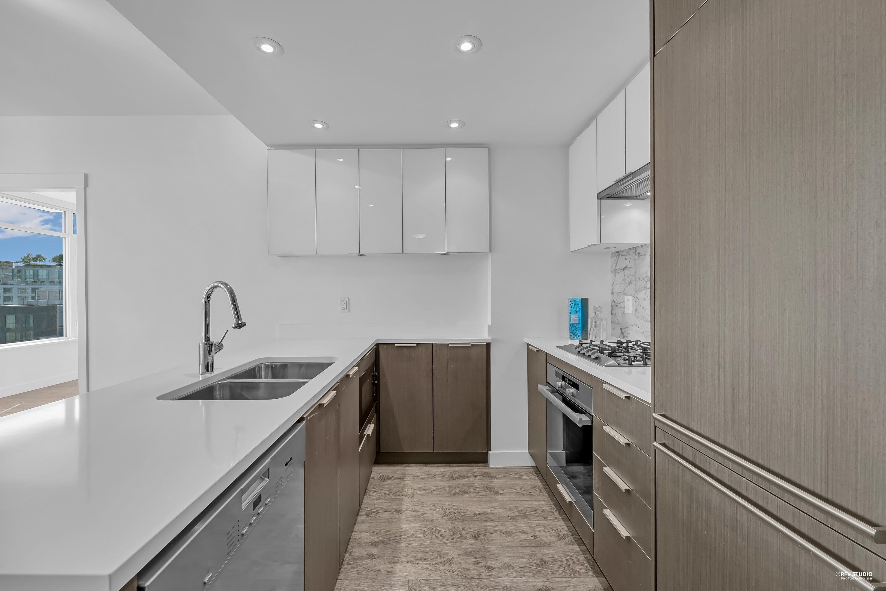 1801 - 110 Switchmen Street, Vancouver, V6A 0C6 — photo 4