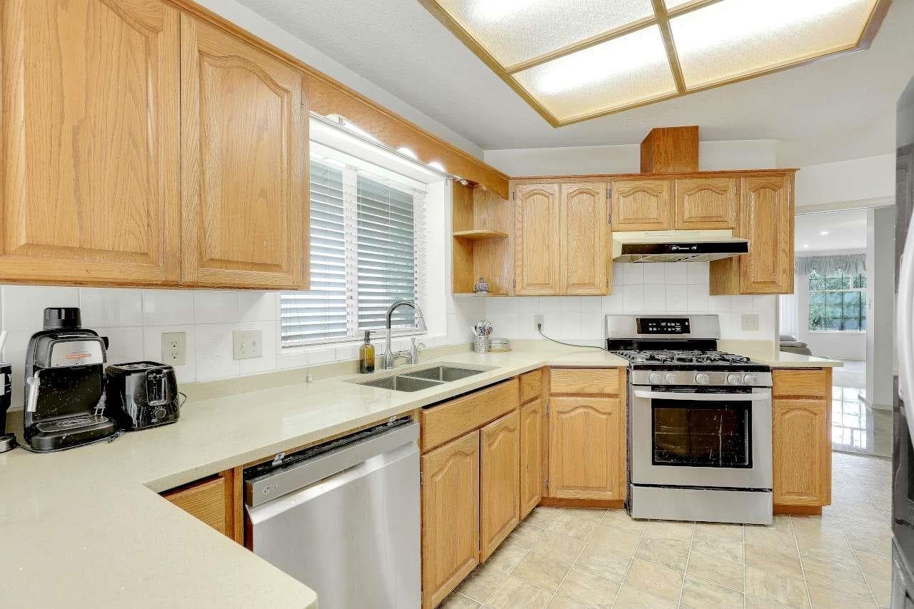 10869 162b Street, Surrey, V4N 1N9 — photo 5