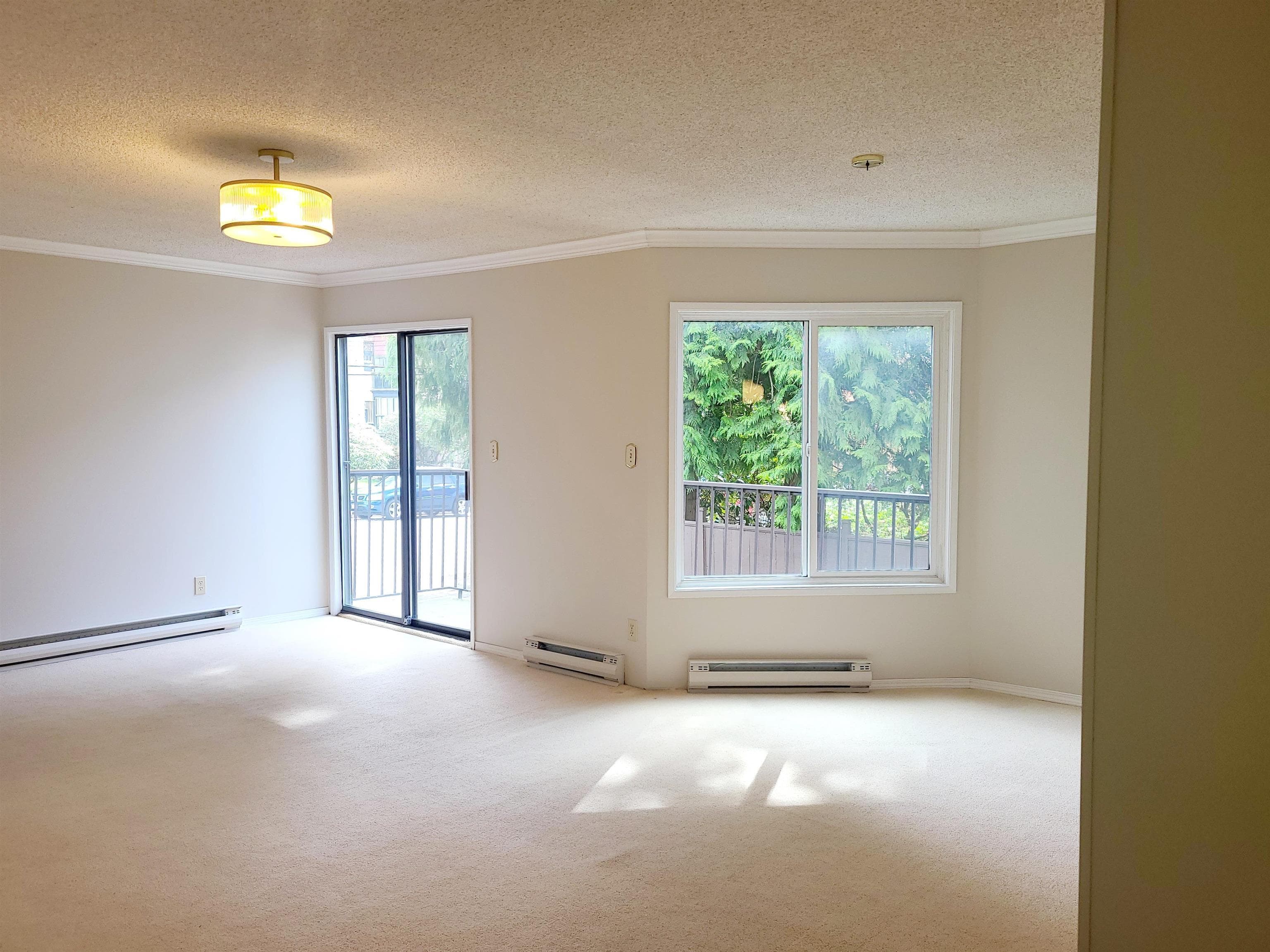 111 - 1521 Blackwood Street, White Rock, V4B 3V6 — photo 4