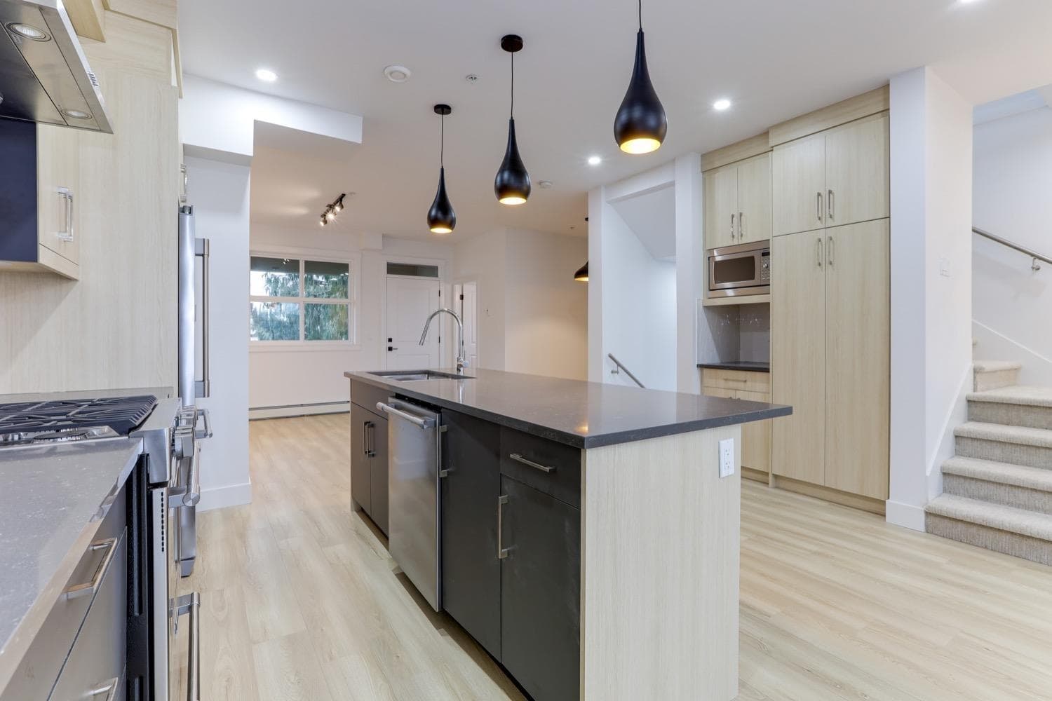 7 - 46376 Yale Road, Chilliwack, V2P 0K9 — photo 5