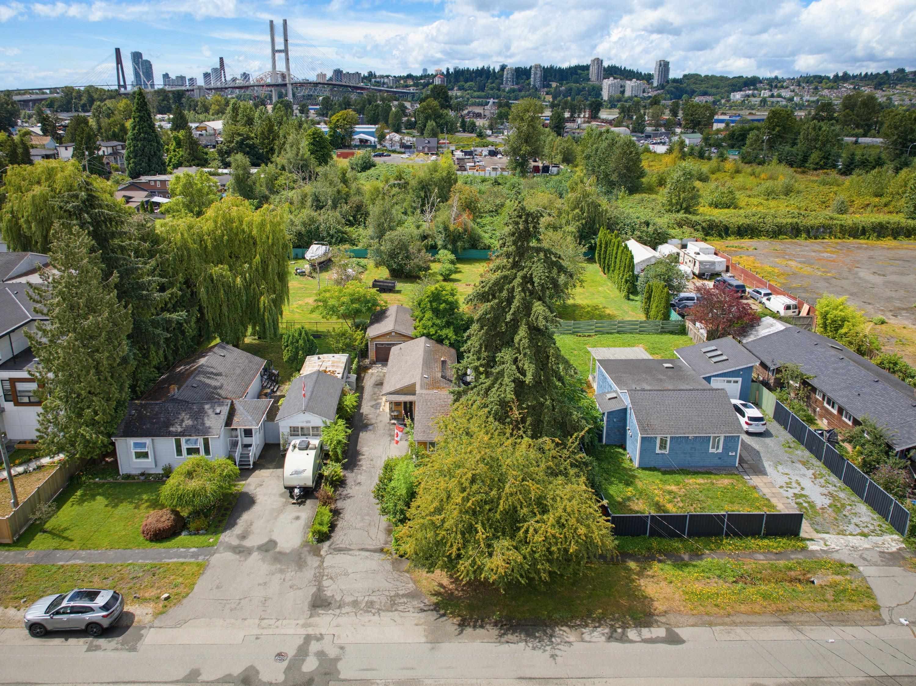 11447 125a Street, Surrey, V3V 5A6 — photo 2