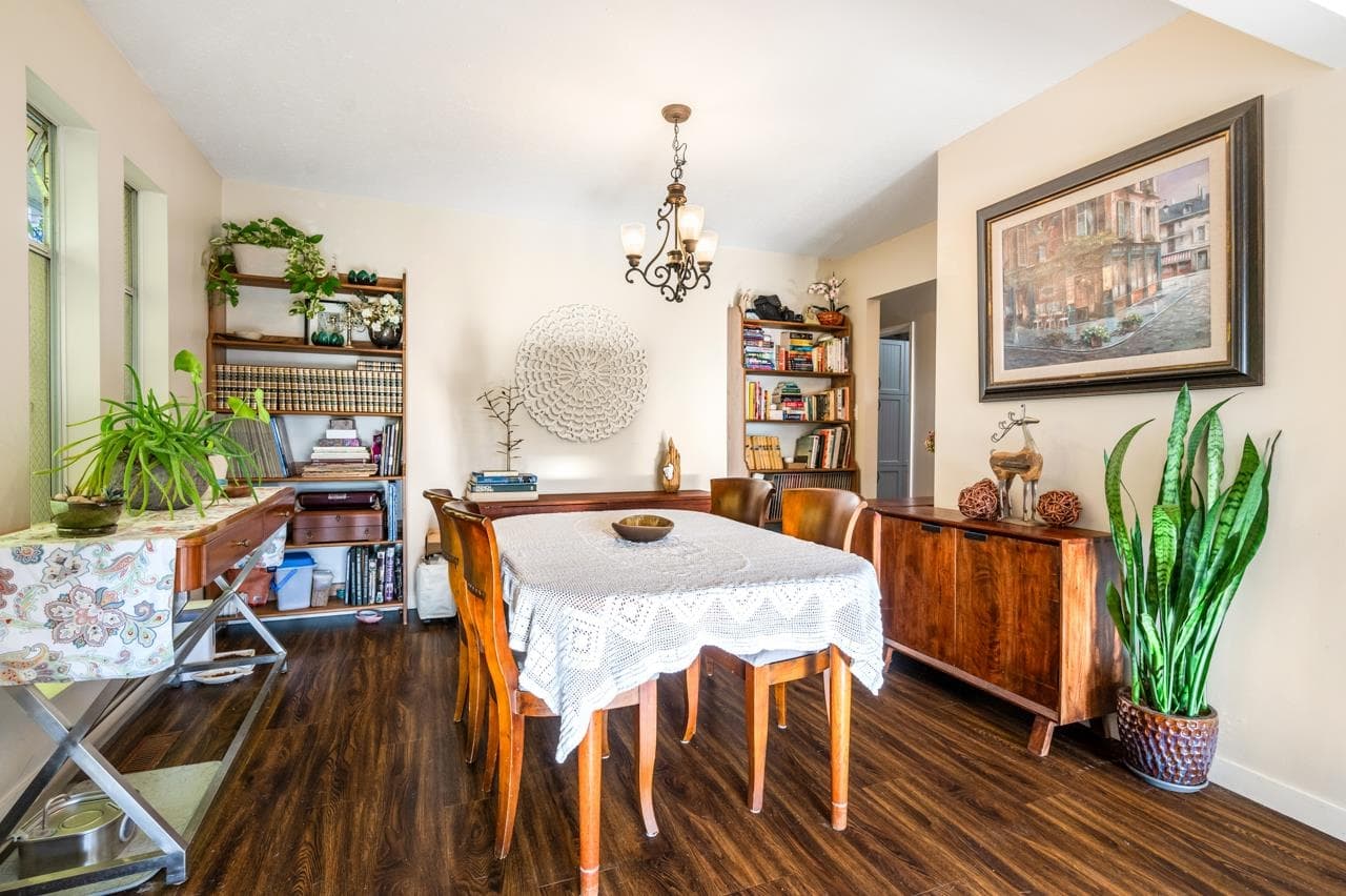 13257 14a Avenue, Surrey, V4A 1J2 — photo 5