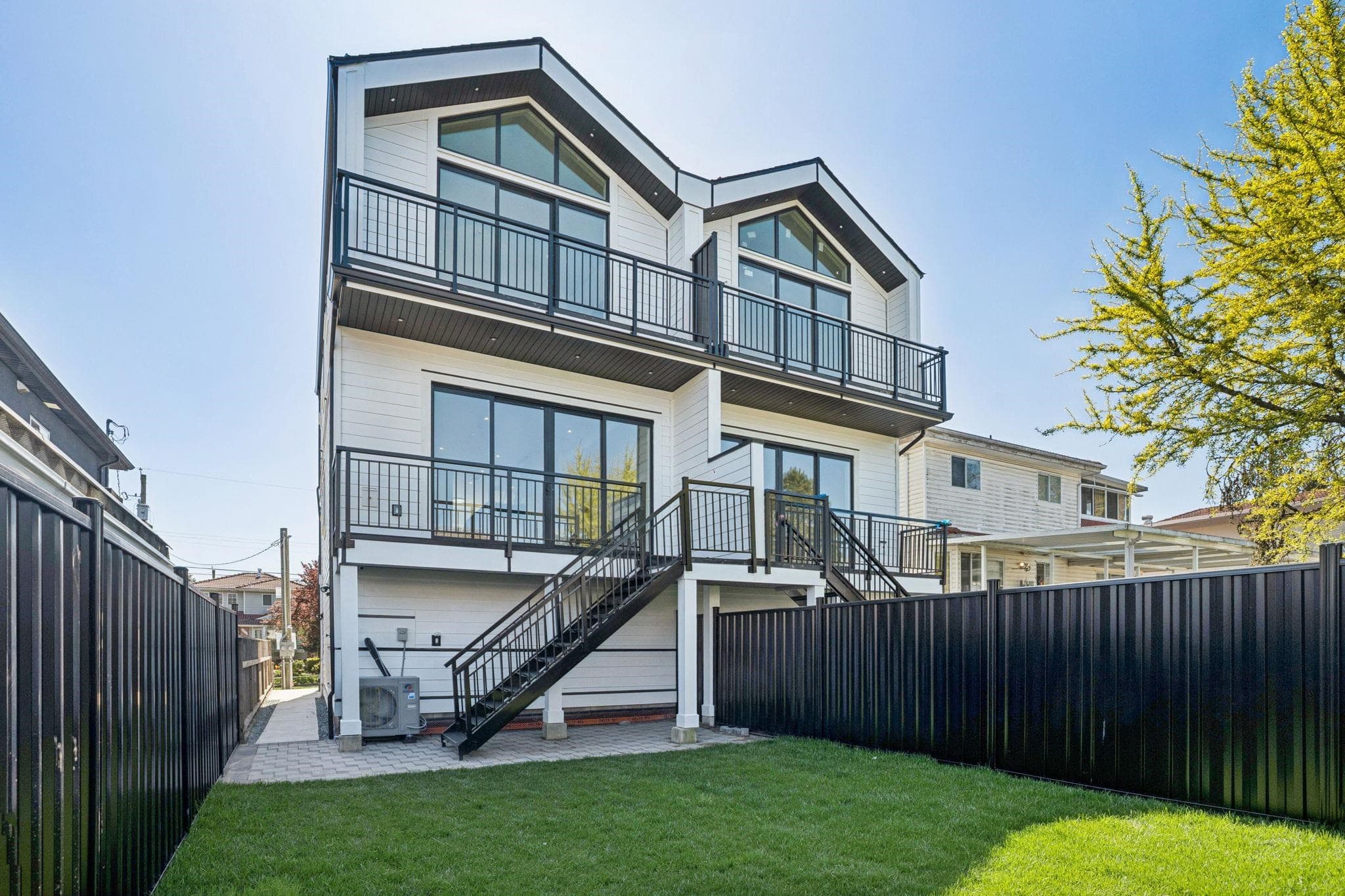 1005 E 55th Avenue, Vancouver