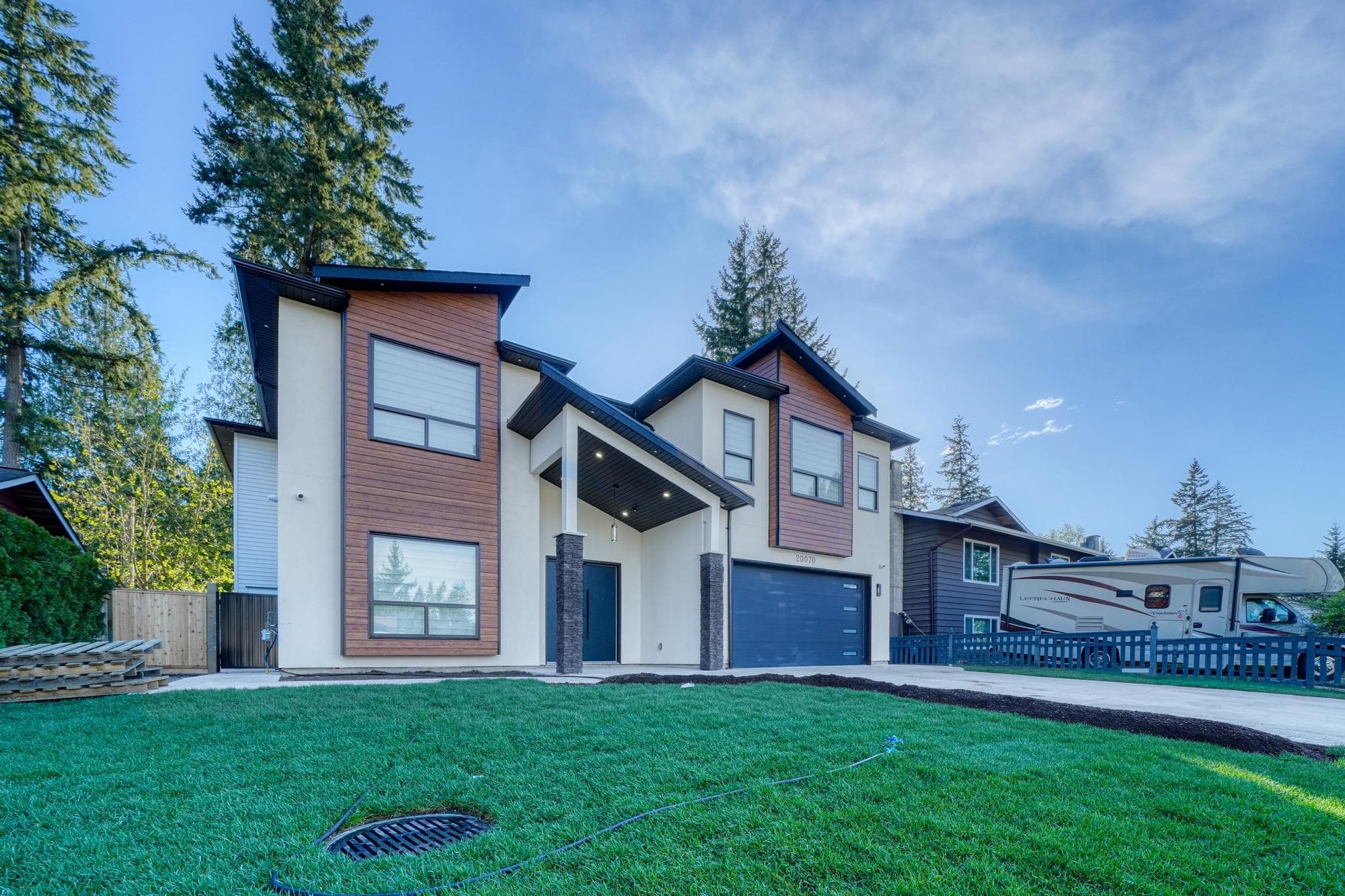 20070 46a Avenue Avenue, Langley, V3A 6J3 — photo 1