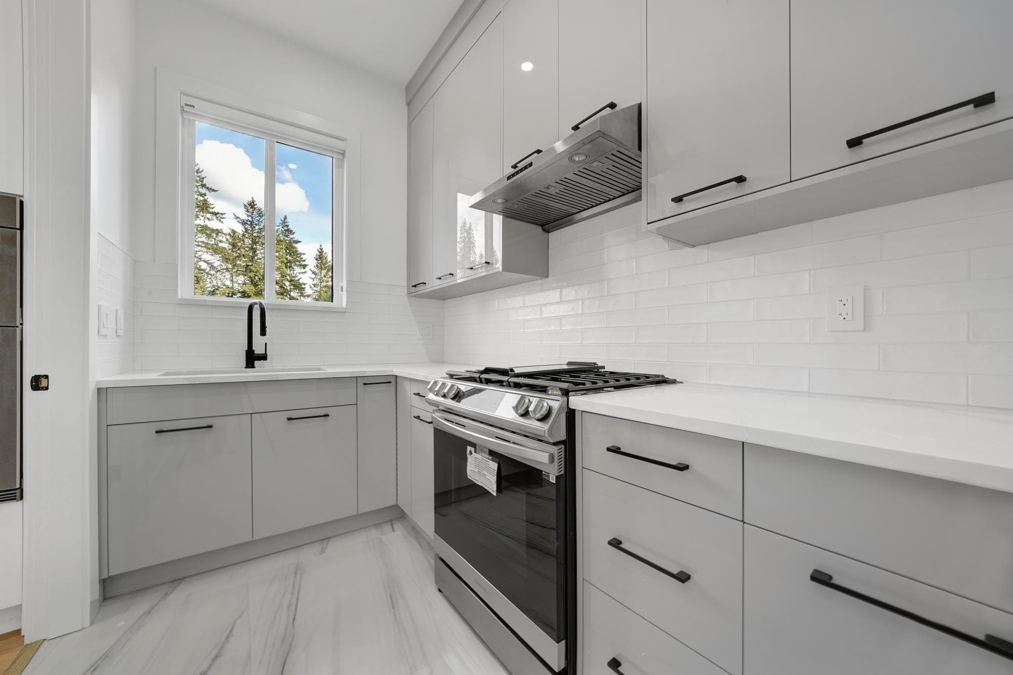 20070 46a Avenue Avenue, Langley, V3A 6J3 — photo 5