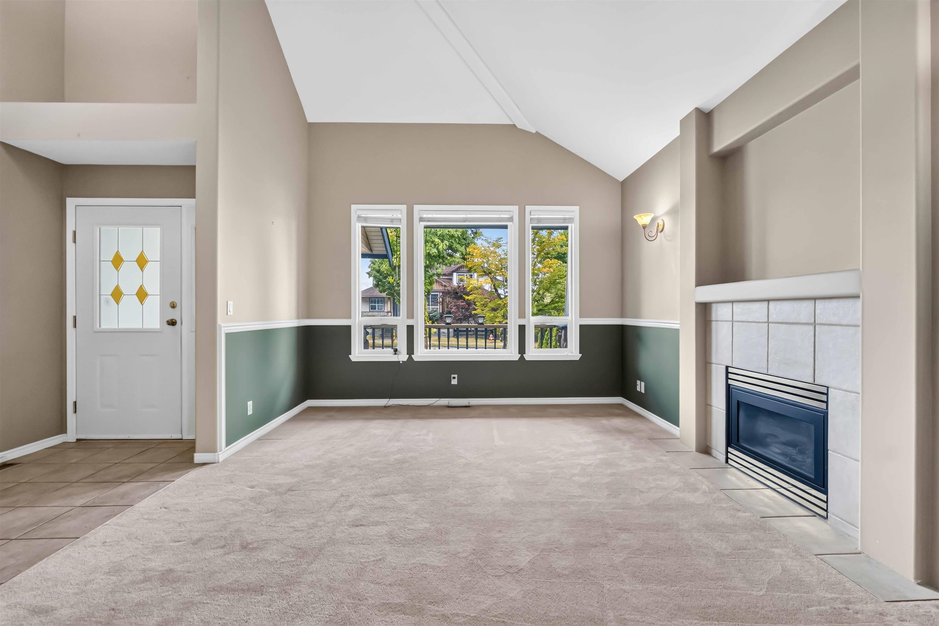17839 68th Avenue, Surrey, V3S 9E2 — photo 5