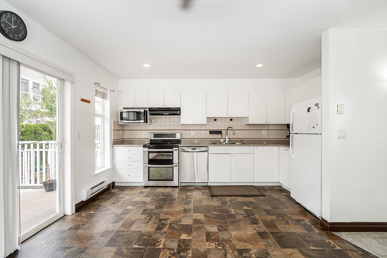 62 - 6450 199 Street, Langley, V2Y 2X1 — photo 3