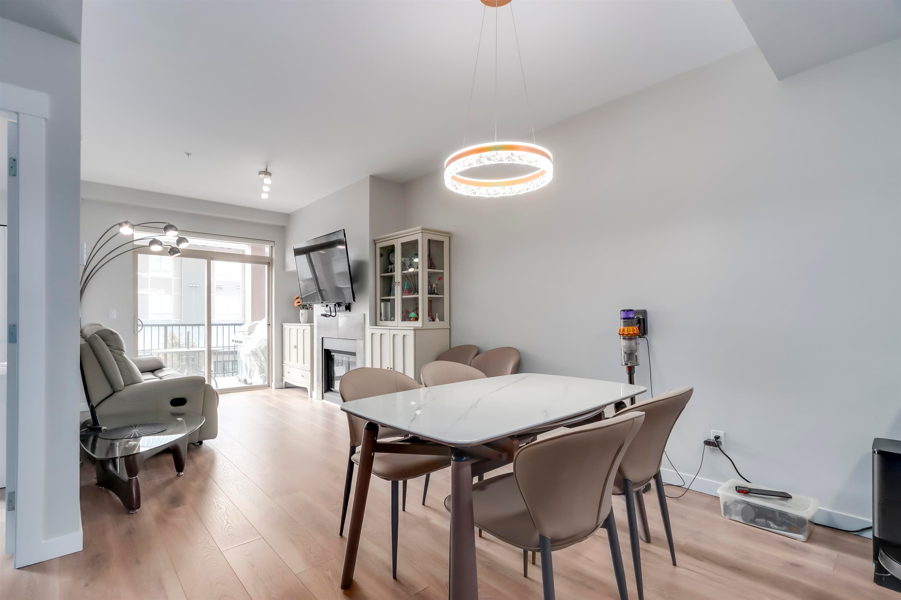 204 - 6077 London Road, Richmond, V7E 0A7 — photo 4