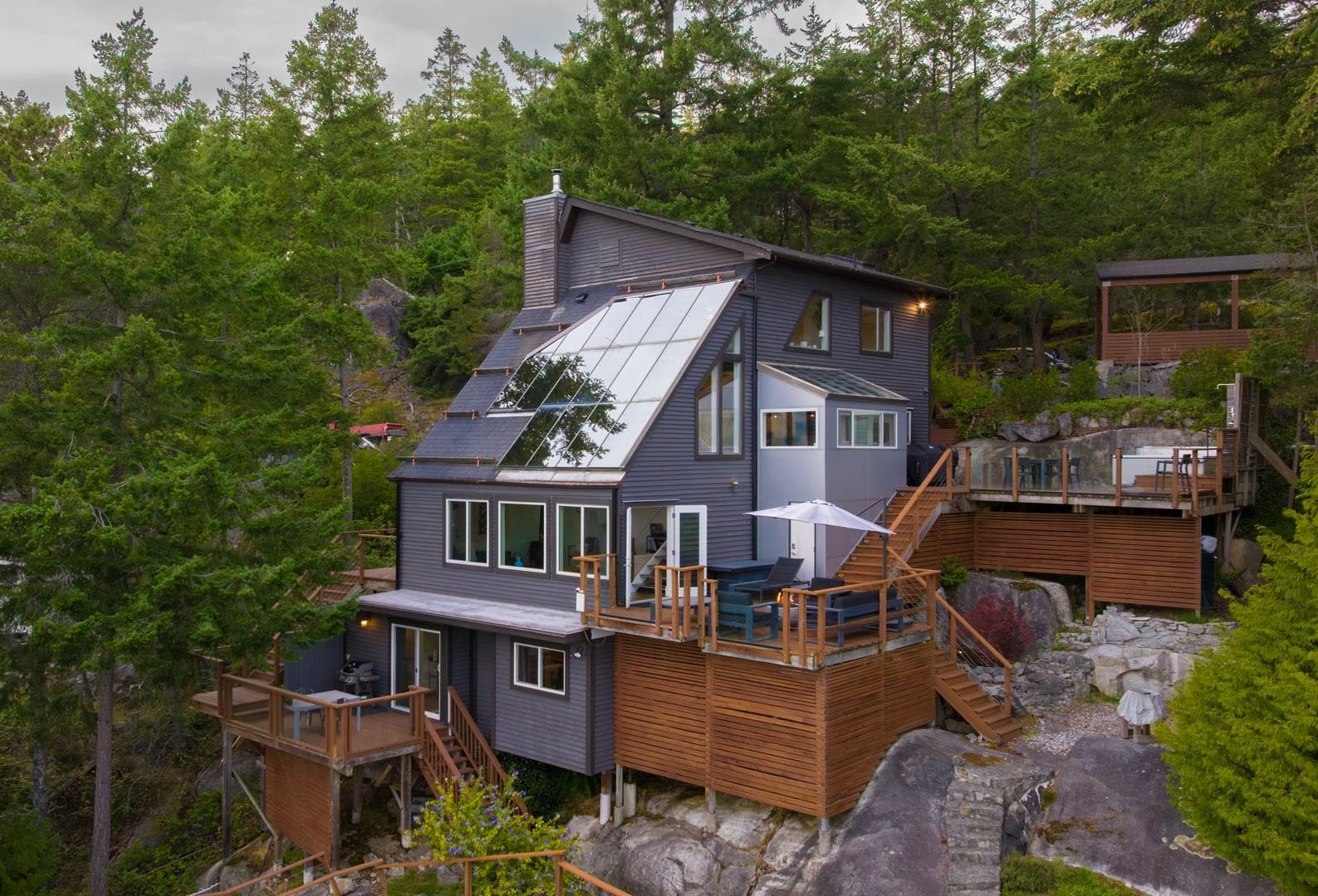 5322 Natalie Lane, Halfmoon Bay, V7Z 1B5 — photo 4