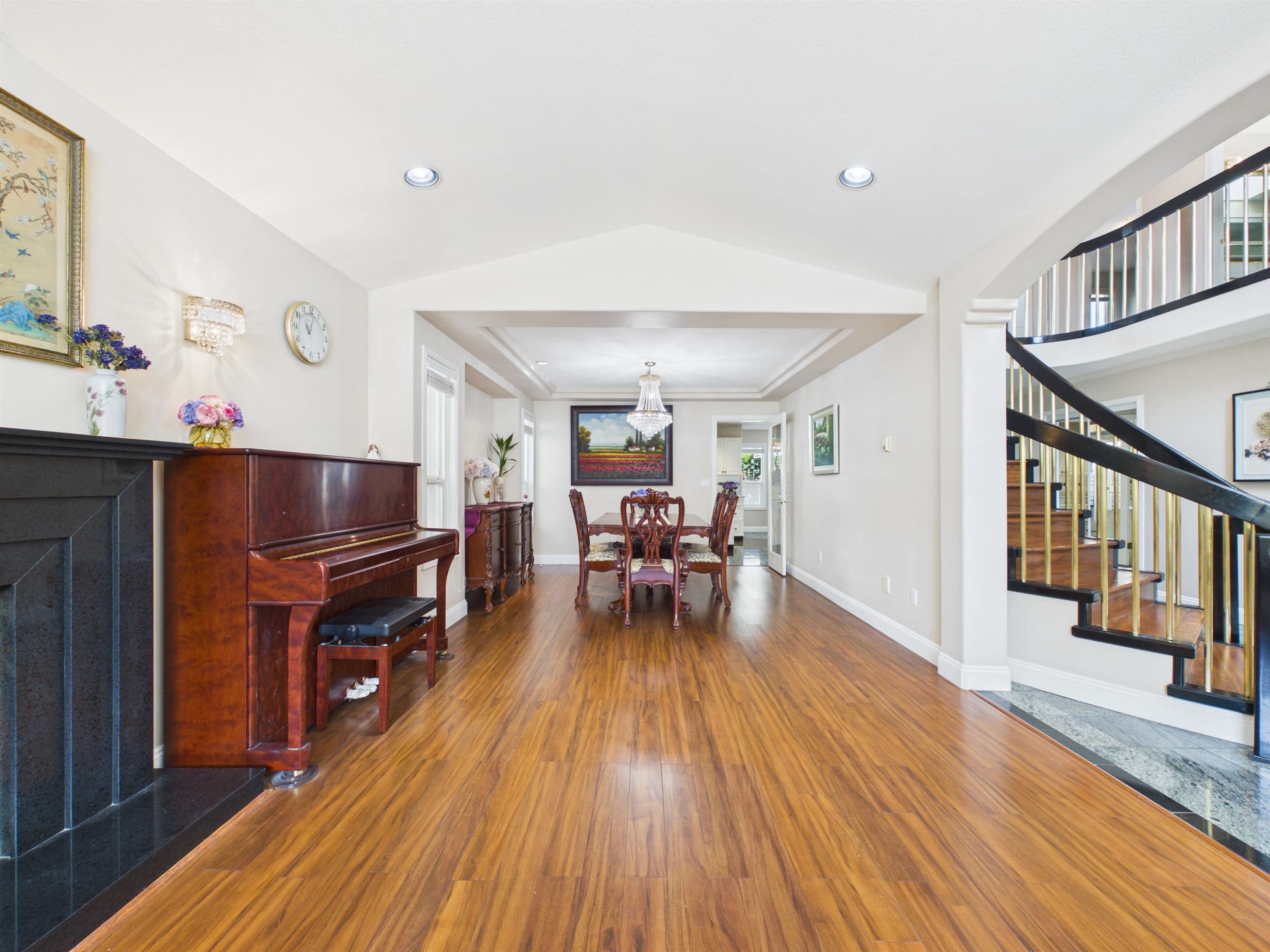 7629 Arthur Avenue, Burnaby, V5J 4G4 — photo 4