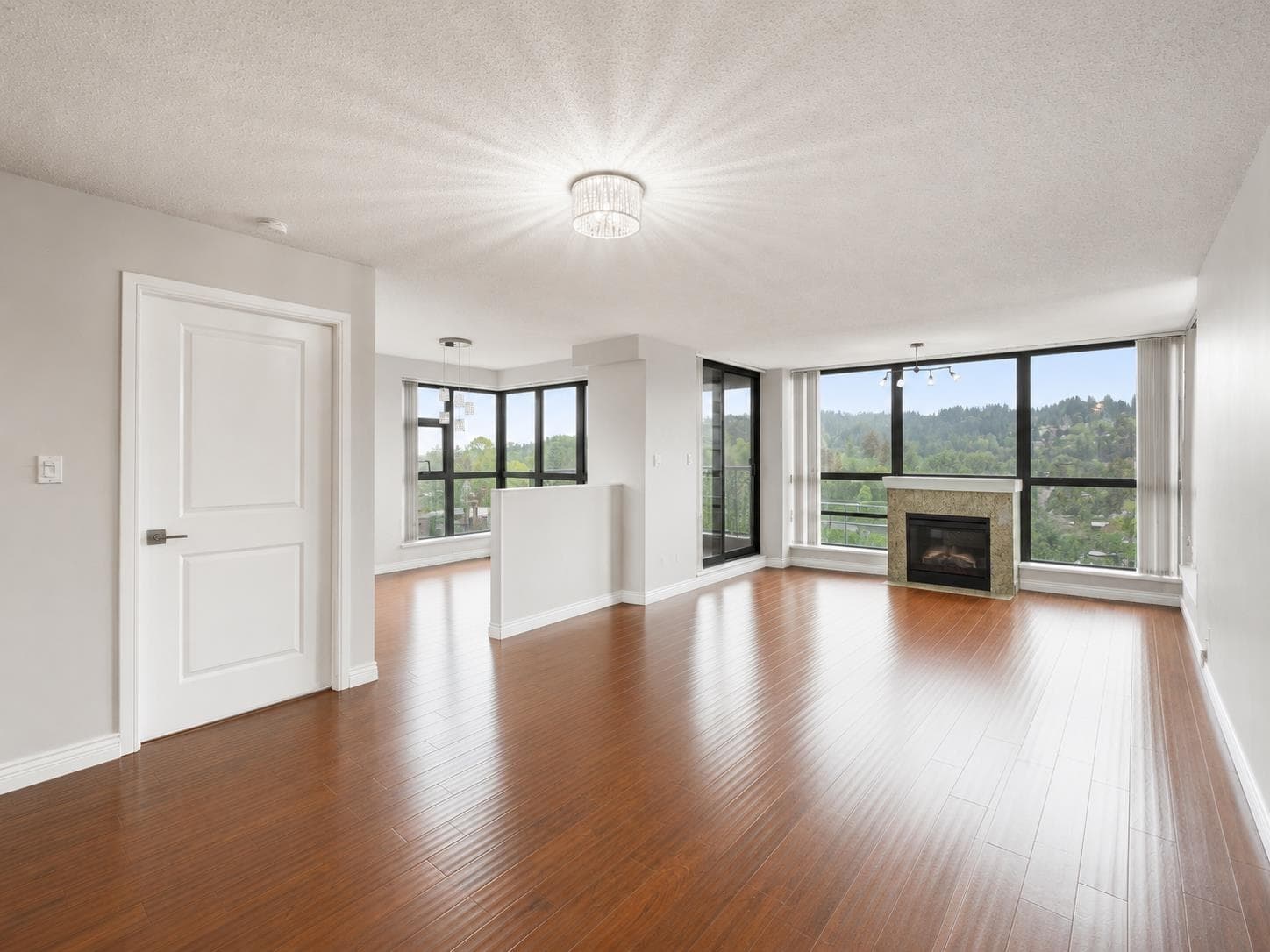 1403 - 288 Ungless Way, Port Moody, V3H 0C9 — photo 1