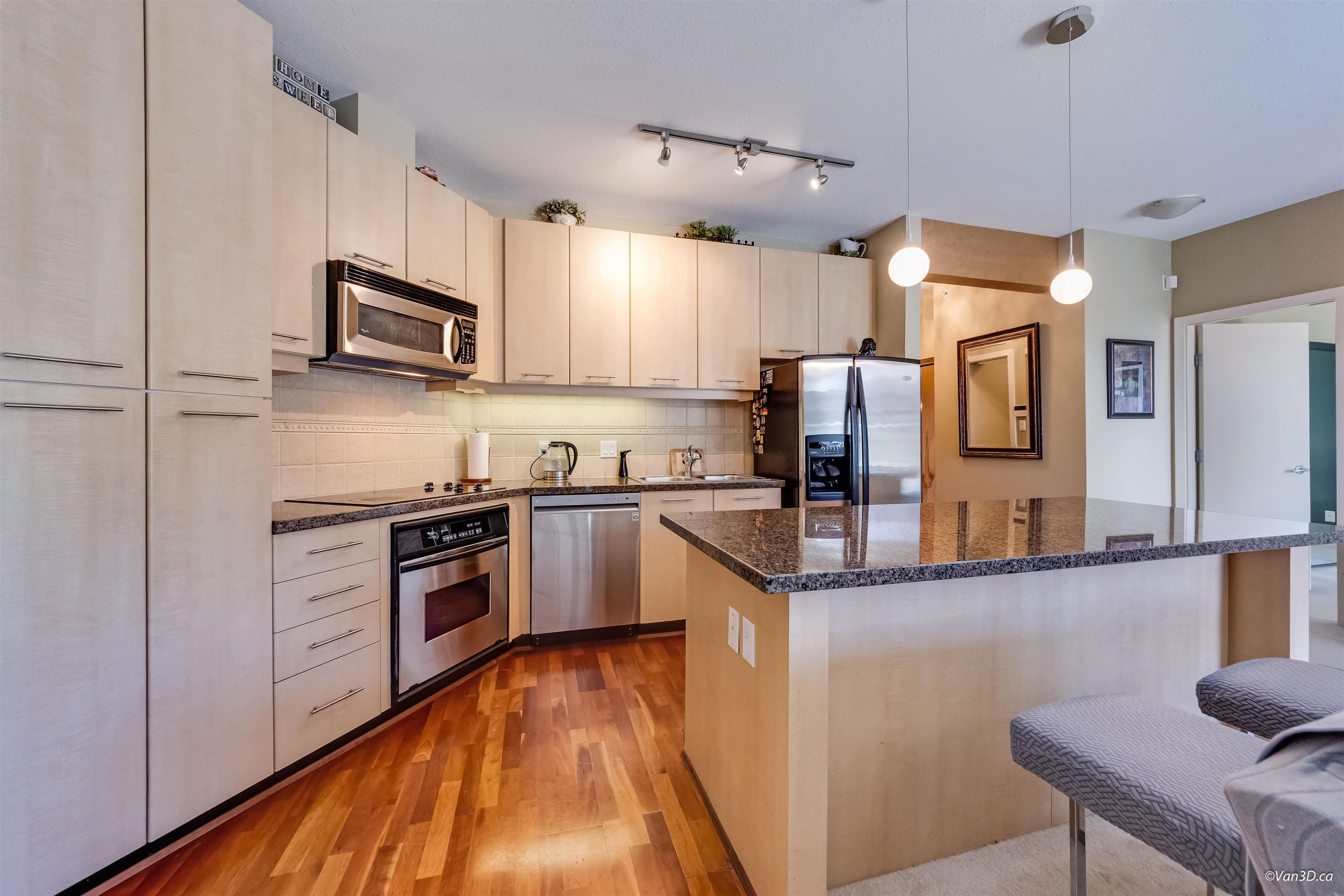 512 - 560 Raven Woods Drive, North Vancouver, V7G 2T3 — photo 4