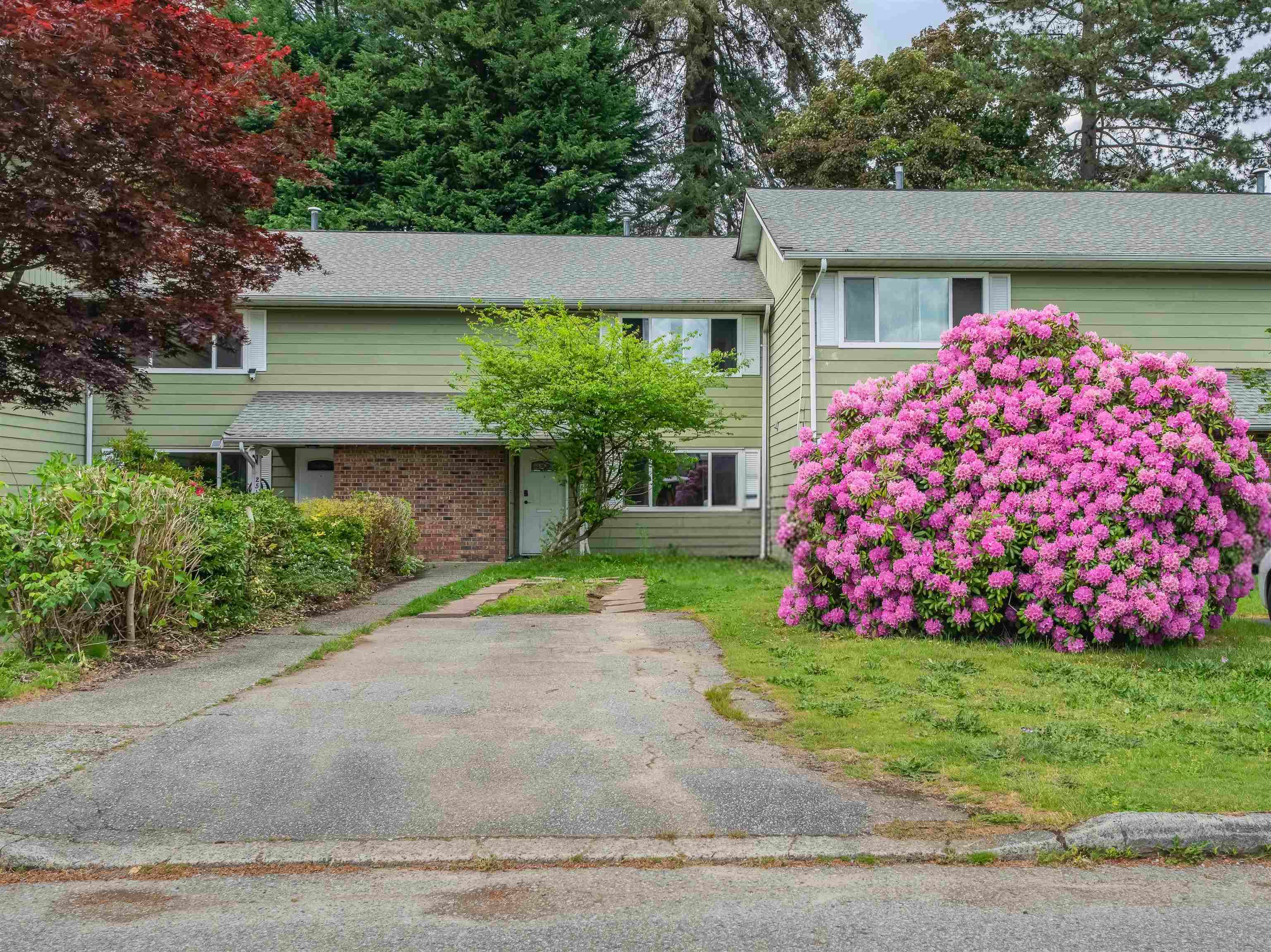 2535 Gordon Avenue, Port Coquitlam, V3C 3Z3 — photo 1