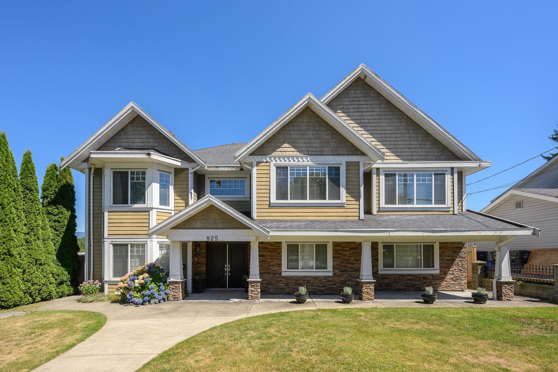 825 Robinson Street, Coquitlam, V3J 4G4 — photo 1